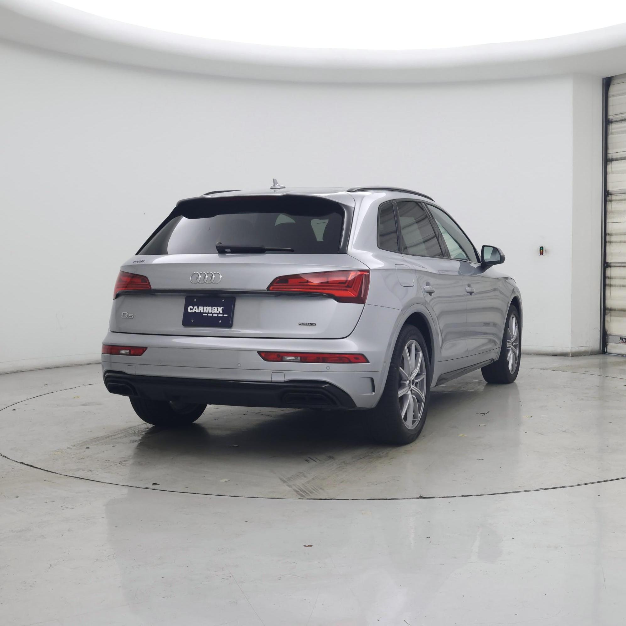 Thumbnail: 2023 Audi Q5 - 8