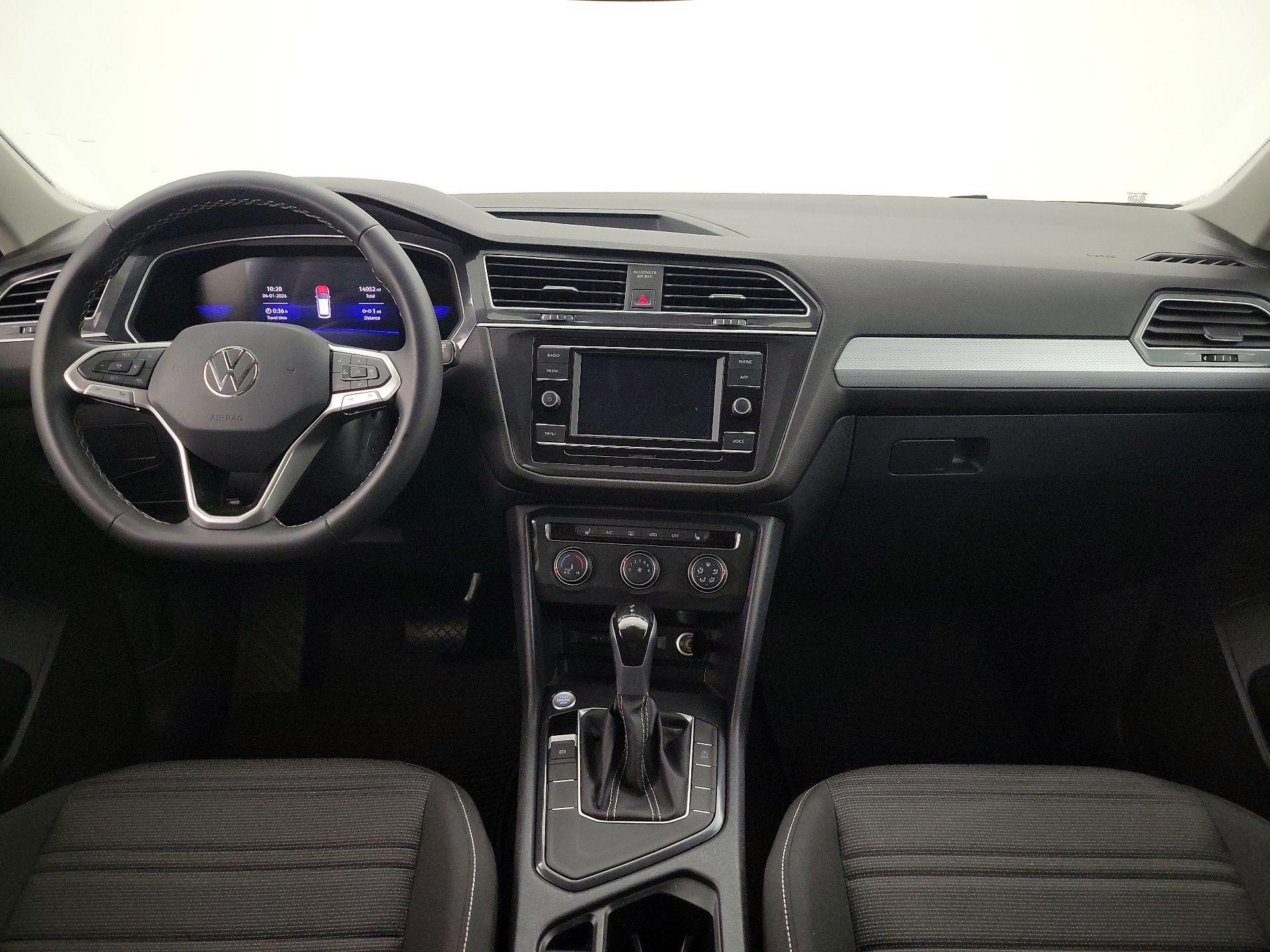 Thumbnail: 2024 Volkswagen Tiguan - 9