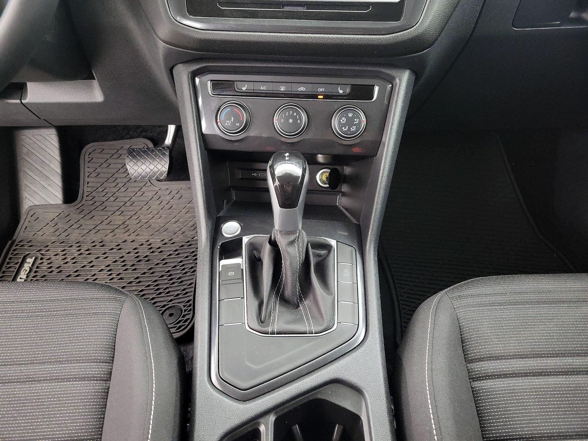 Thumbnail: 2024 Volkswagen Tiguan - 17