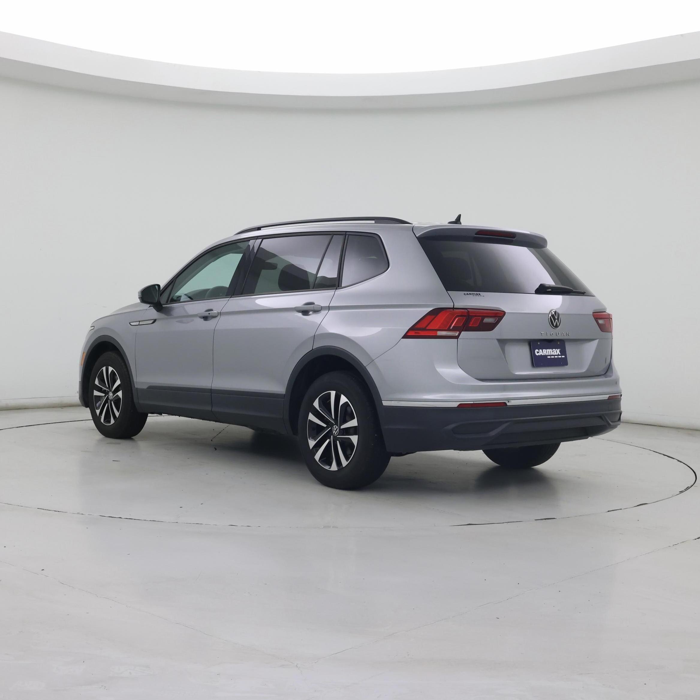 Thumbnail: 2024 Volkswagen Tiguan - 2
