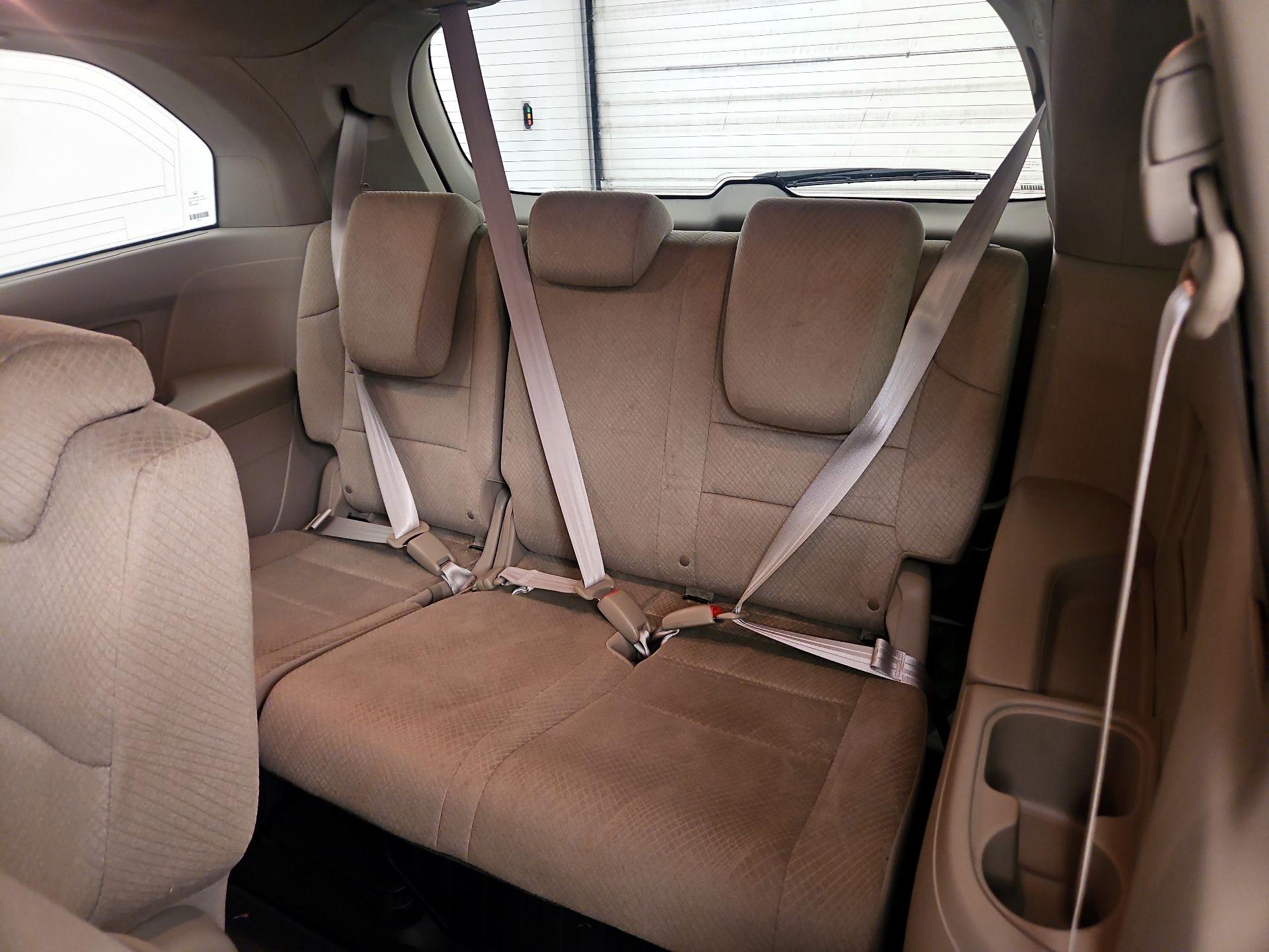 Thumbnail: 2014 Honda Odyssey - 20