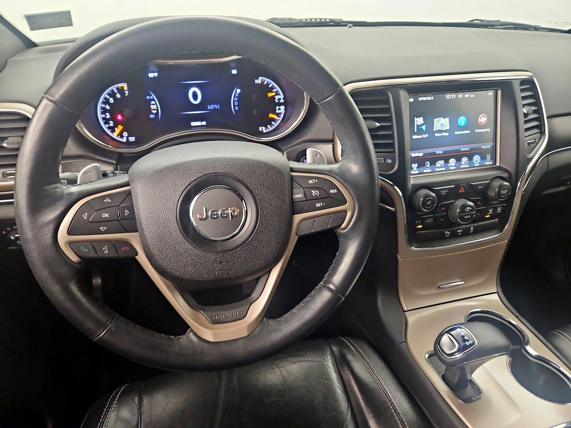 Thumbnail: 2015 Jeep Grand Cherokee - 10