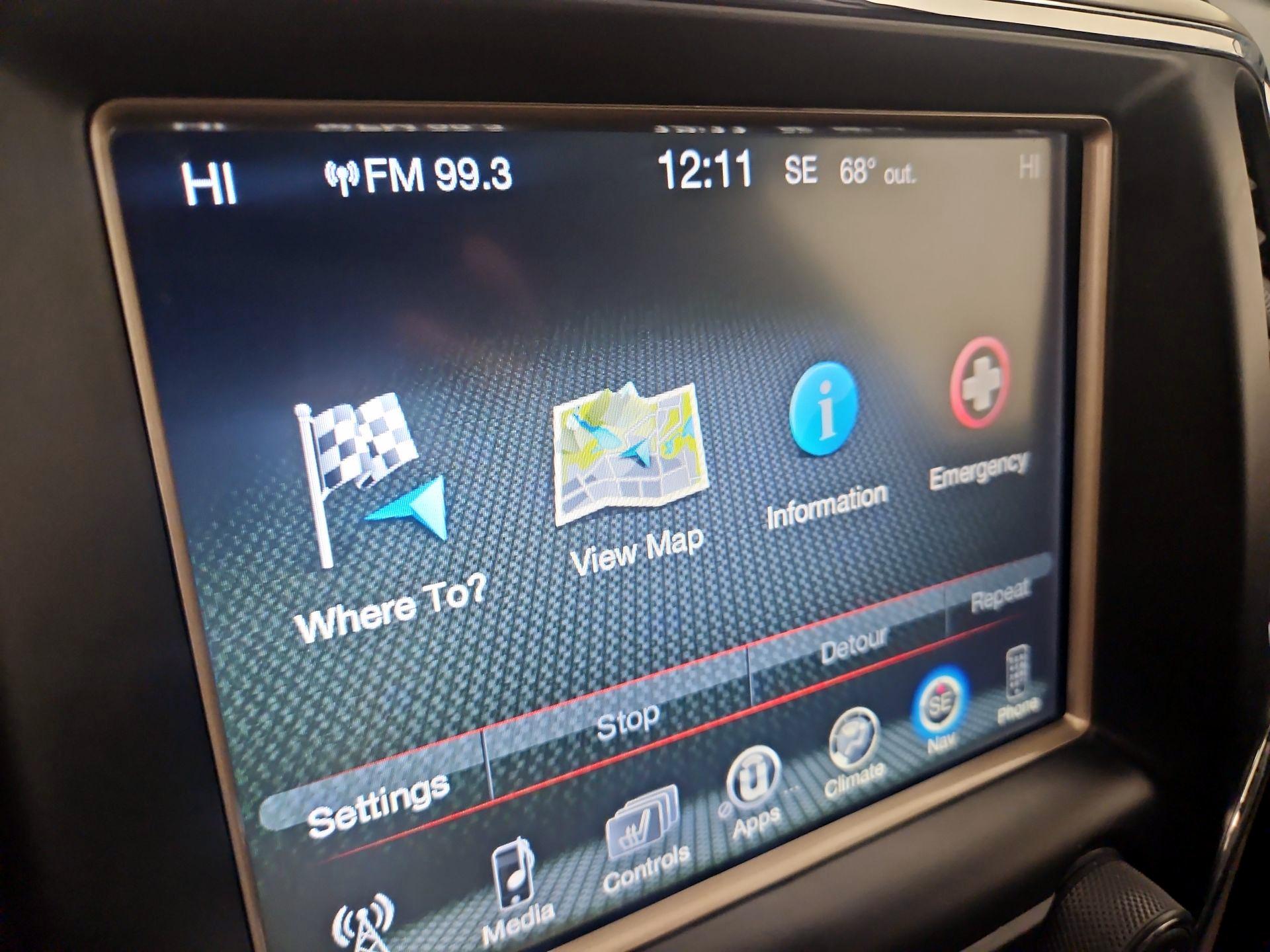 Thumbnail: 2015 Jeep Grand Cherokee - 14