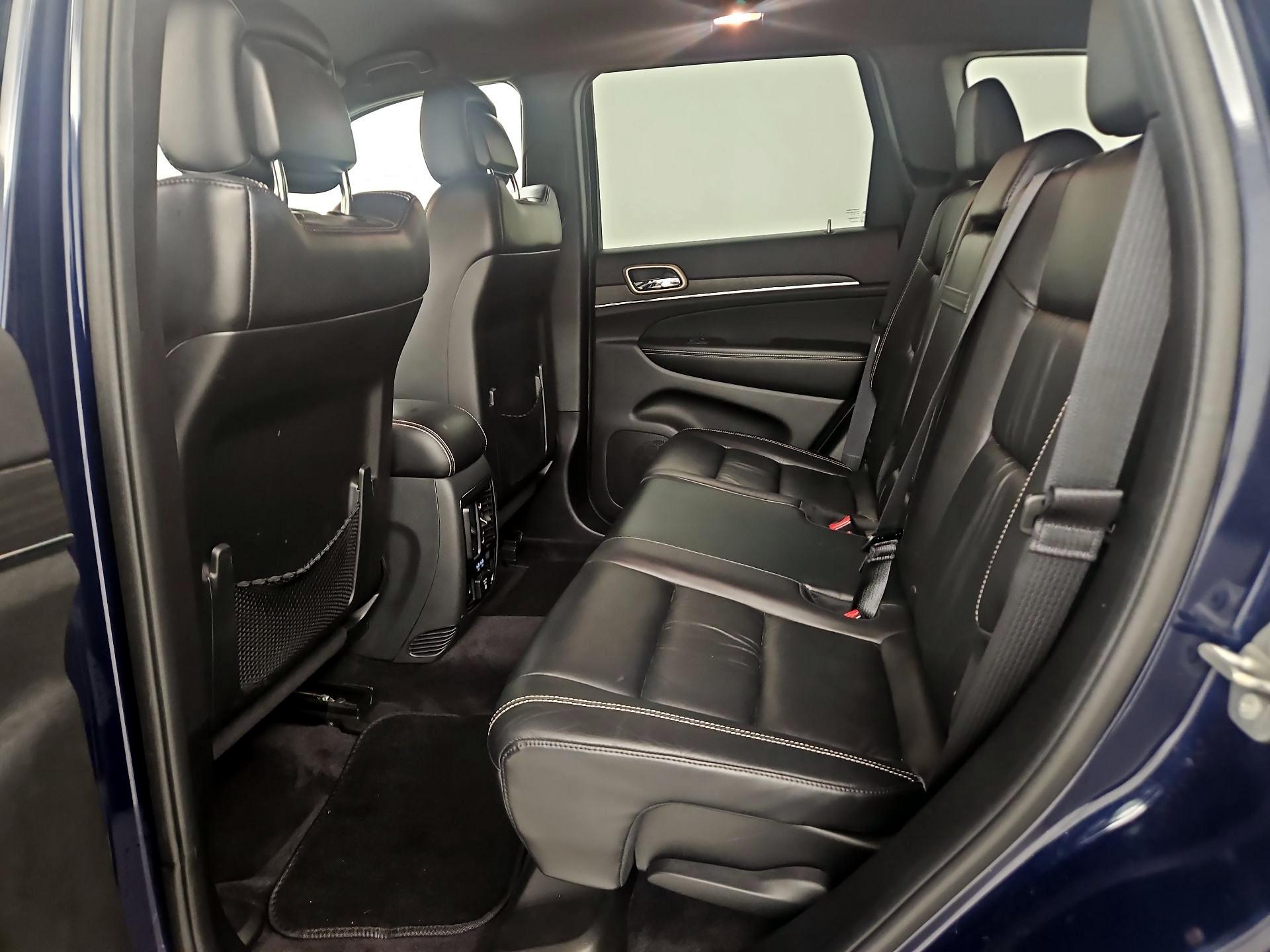 Thumbnail: 2015 Jeep Grand Cherokee - 20