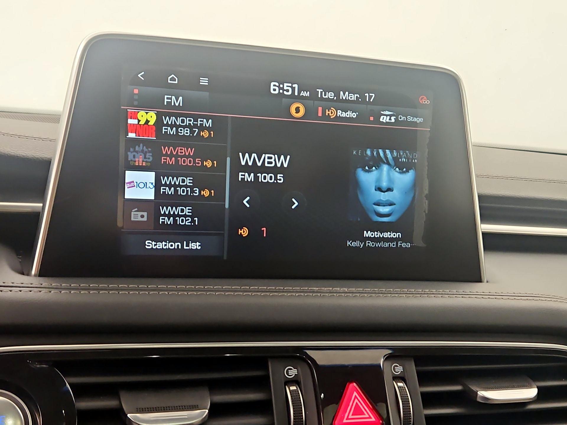 Thumbnail: 2019 Genesis G70 - 15