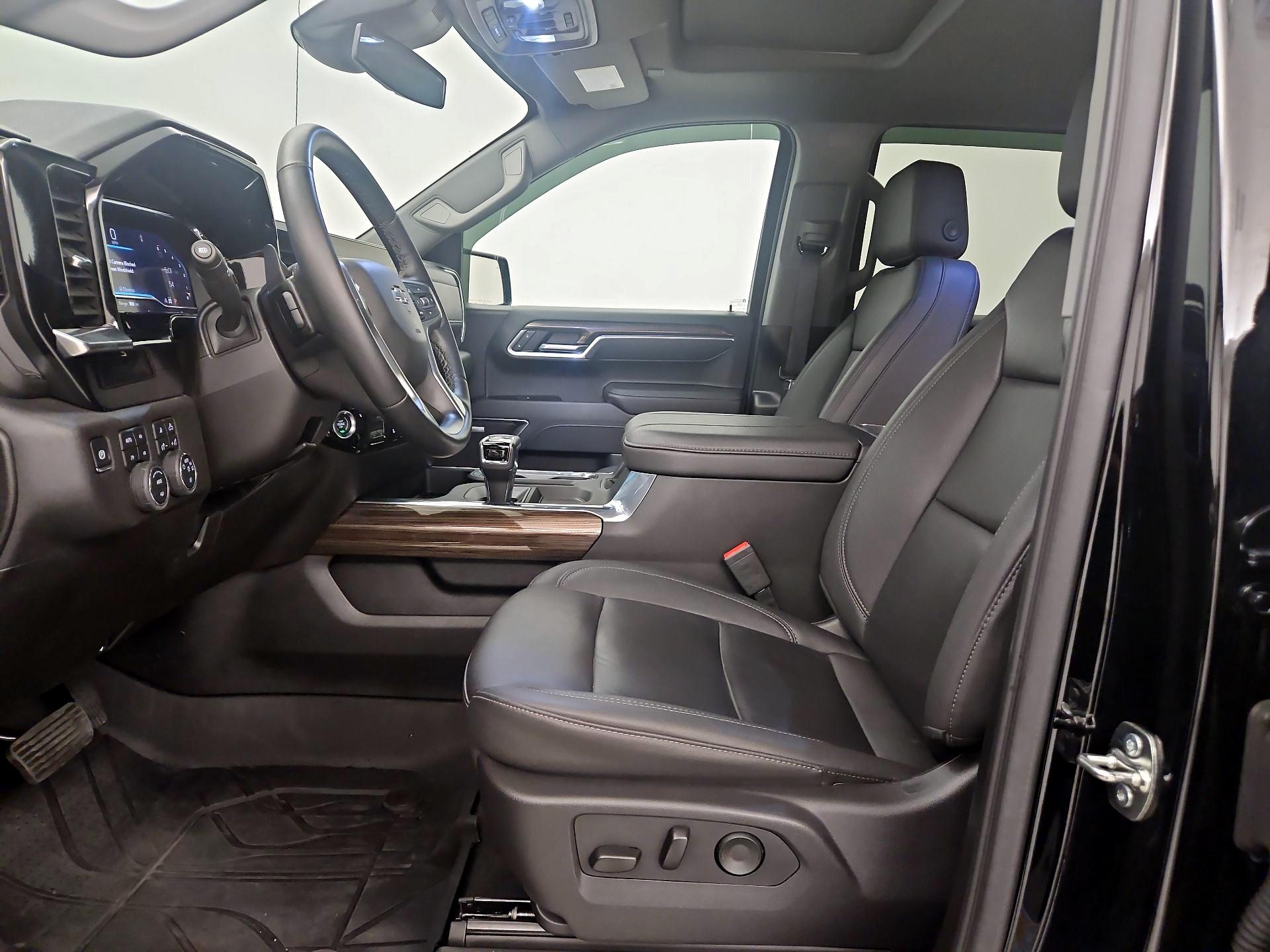 Thumbnail: 2025 Chevrolet Silverado 1500 - 11