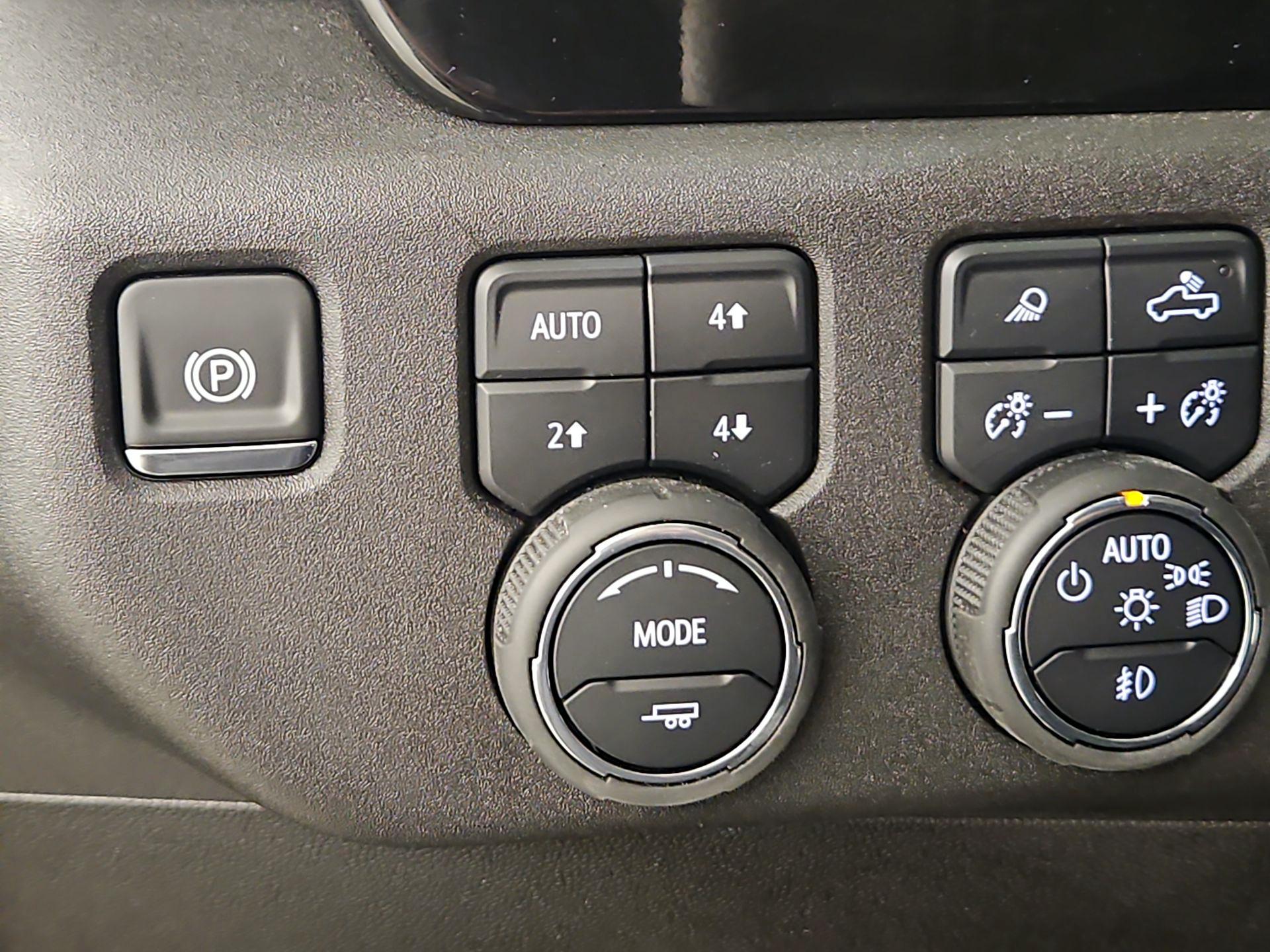 Thumbnail: 2025 Chevrolet Silverado 1500 - 13