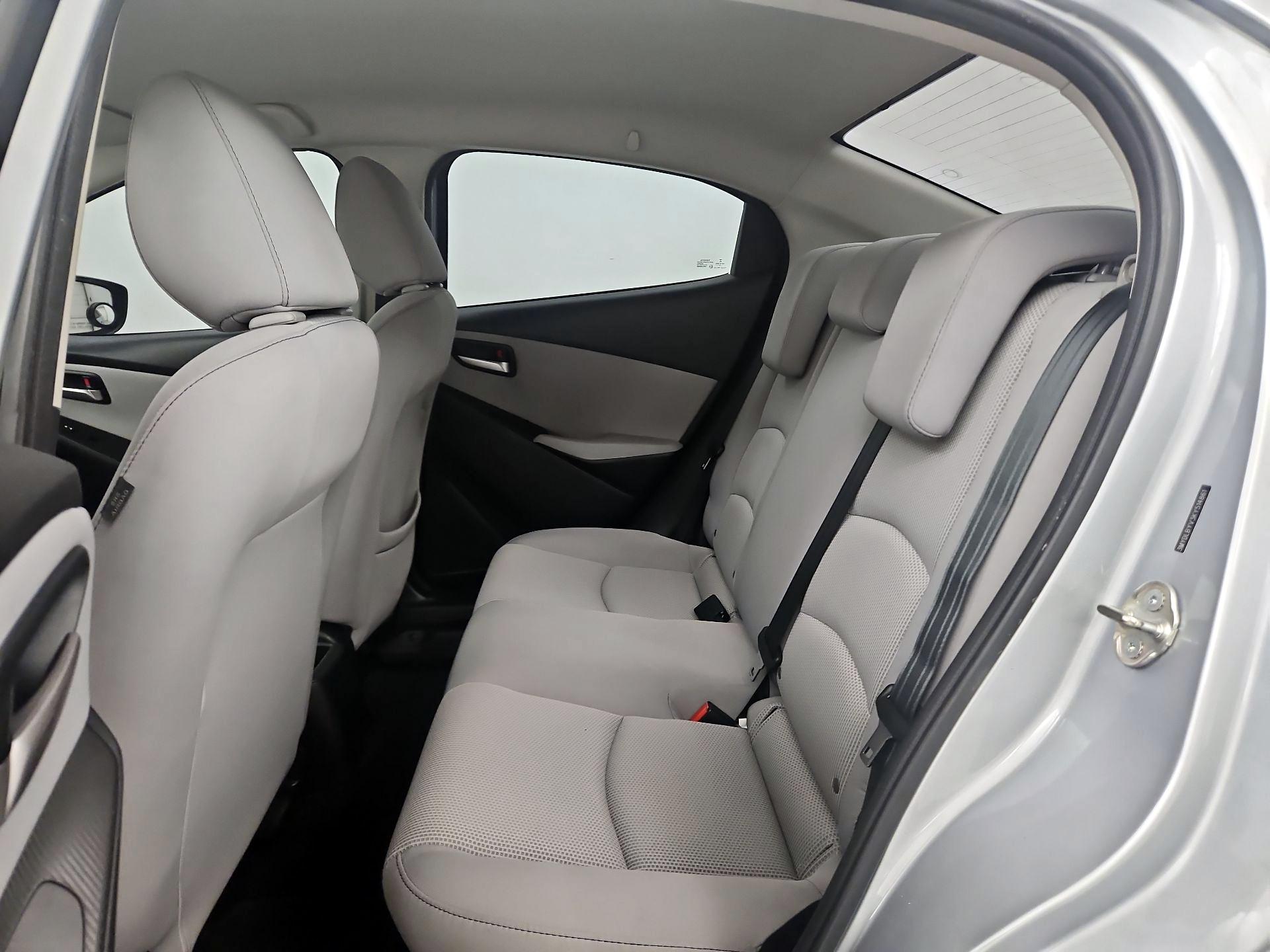 Thumbnail: 2019 Toyota Yaris - 20