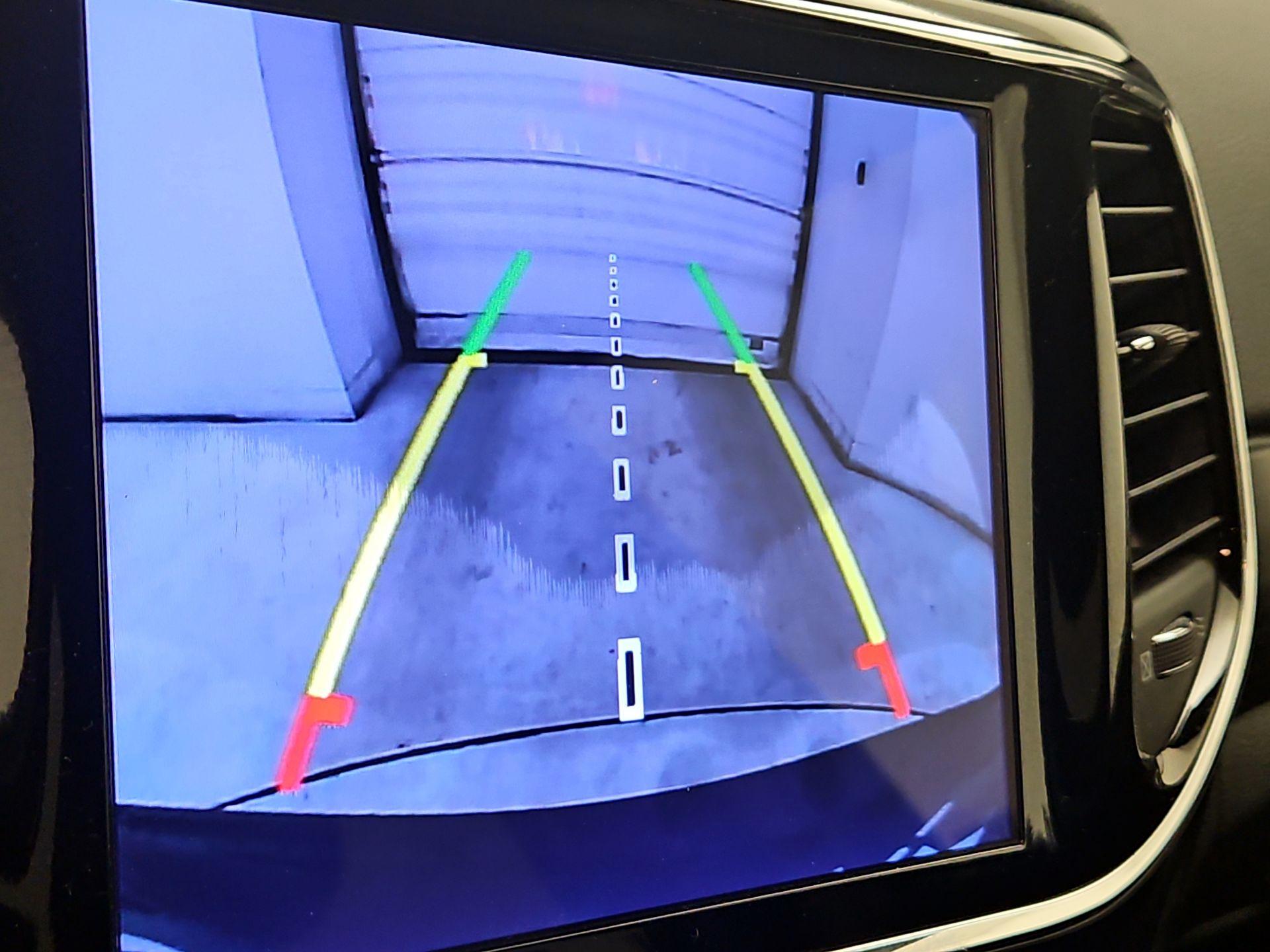 Thumbnail: 2020 Jeep Grand Cherokee - 15