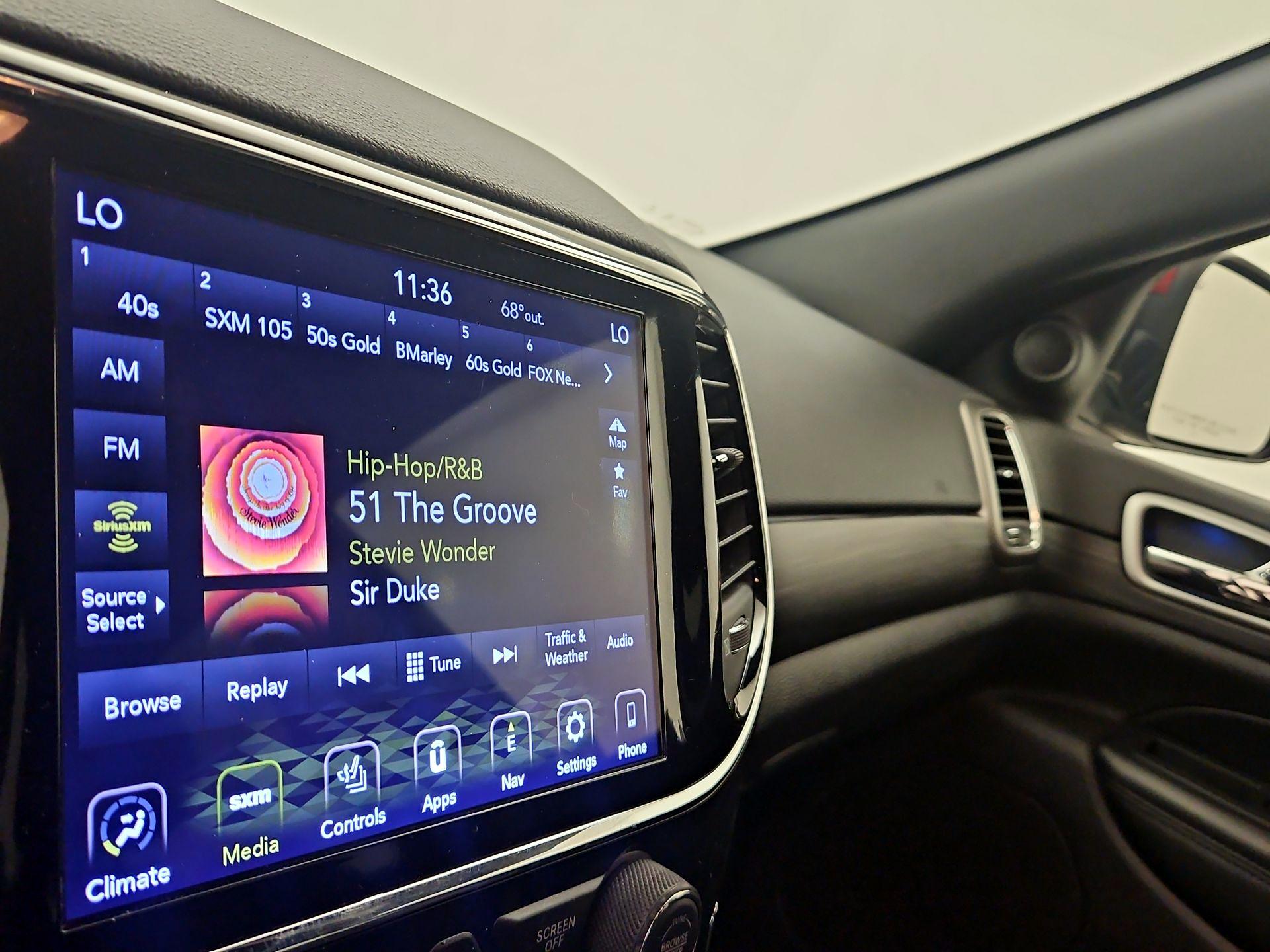 Thumbnail: 2020 Jeep Grand Cherokee - 16