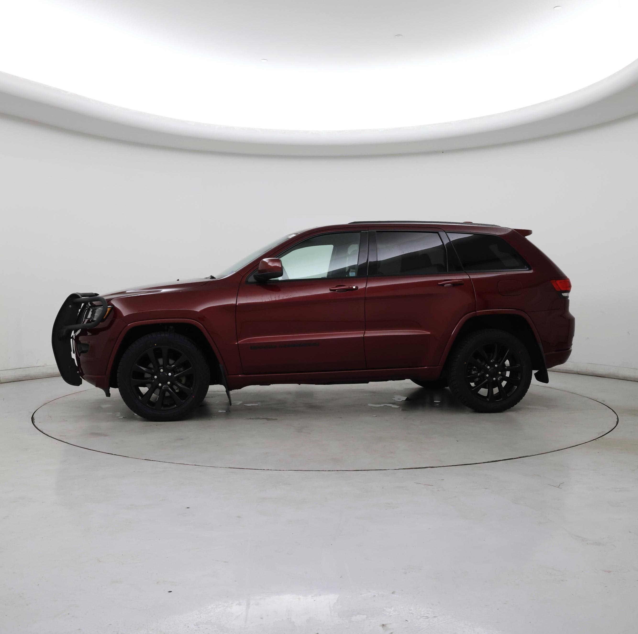 Thumbnail: 2020 Jeep Grand Cherokee - 3