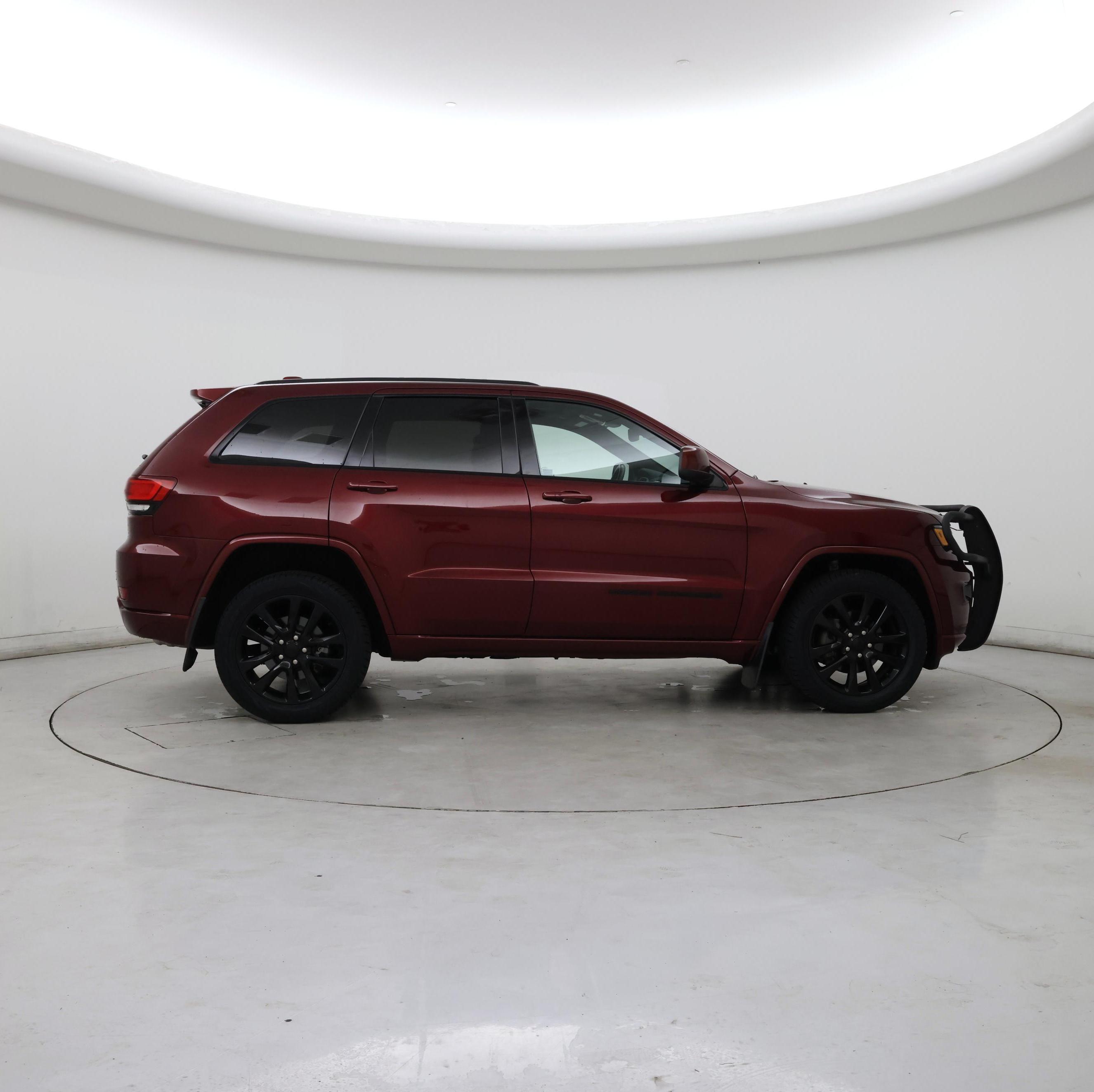 Thumbnail: 2020 Jeep Grand Cherokee - 7