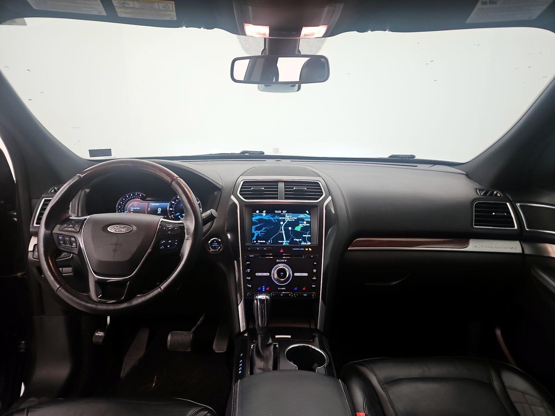 Thumbnail: 2017 Ford Explorer - 9