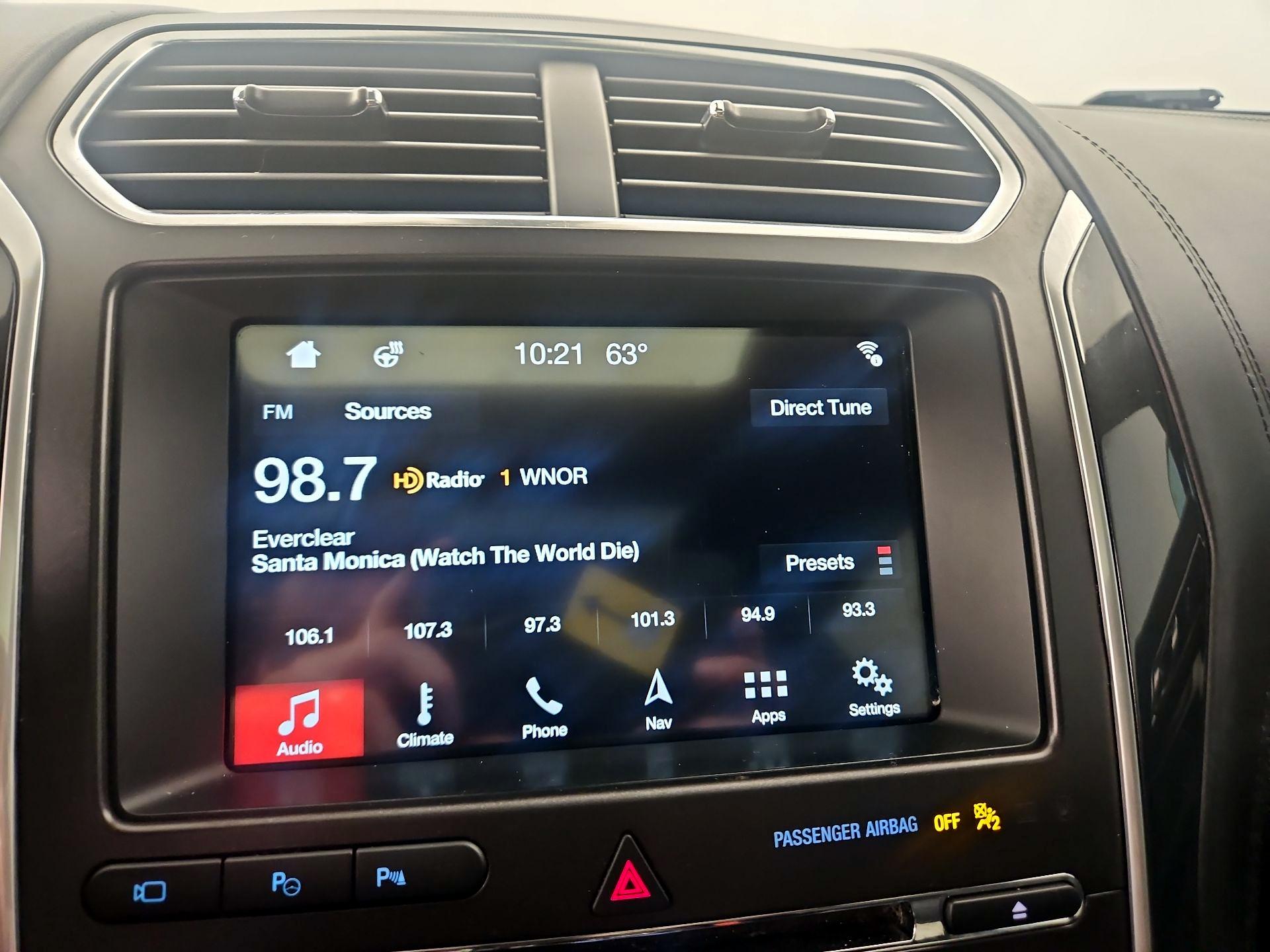 Thumbnail: 2017 Ford Explorer - 16