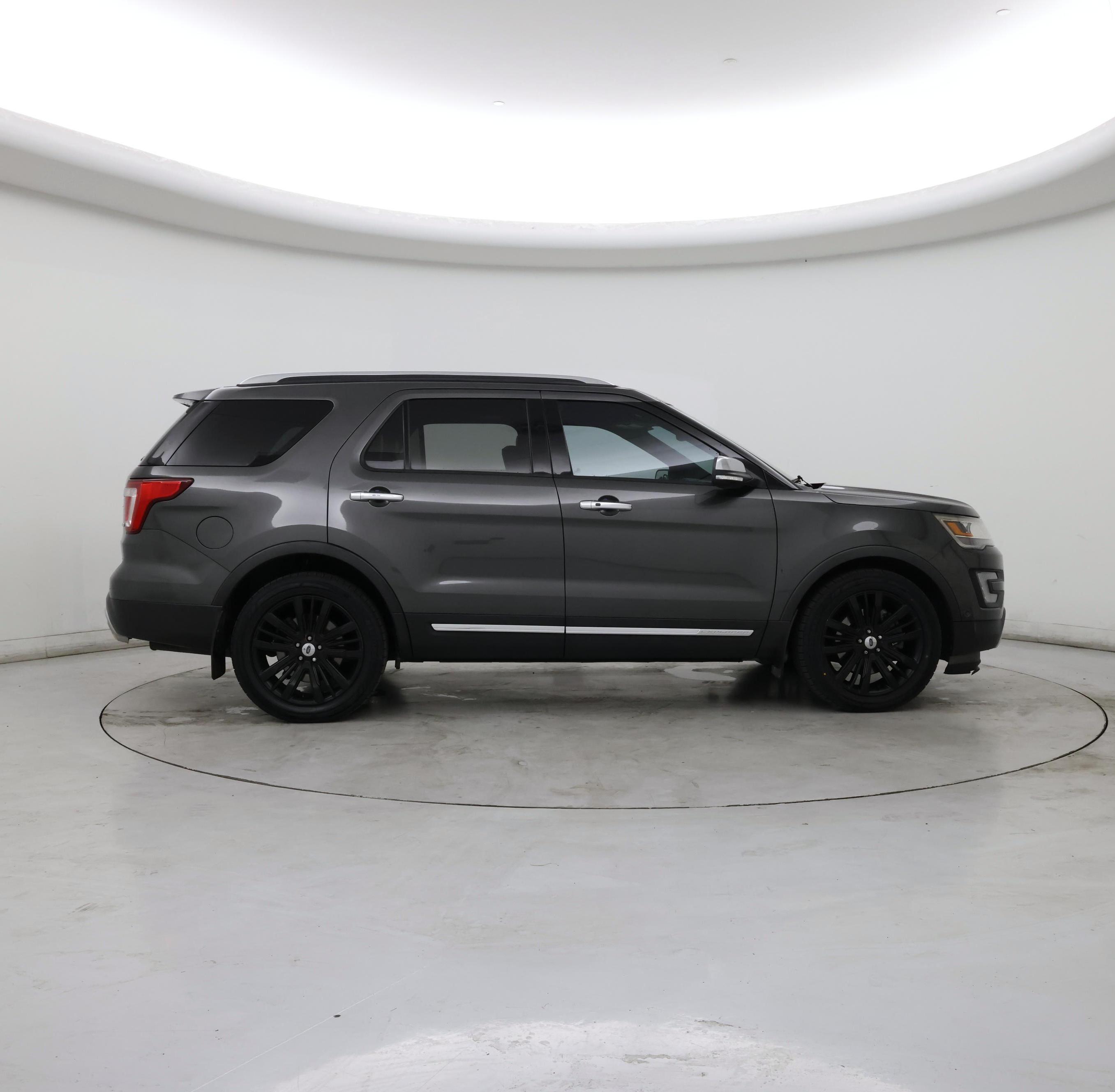 Thumbnail: 2017 Ford Explorer - 7