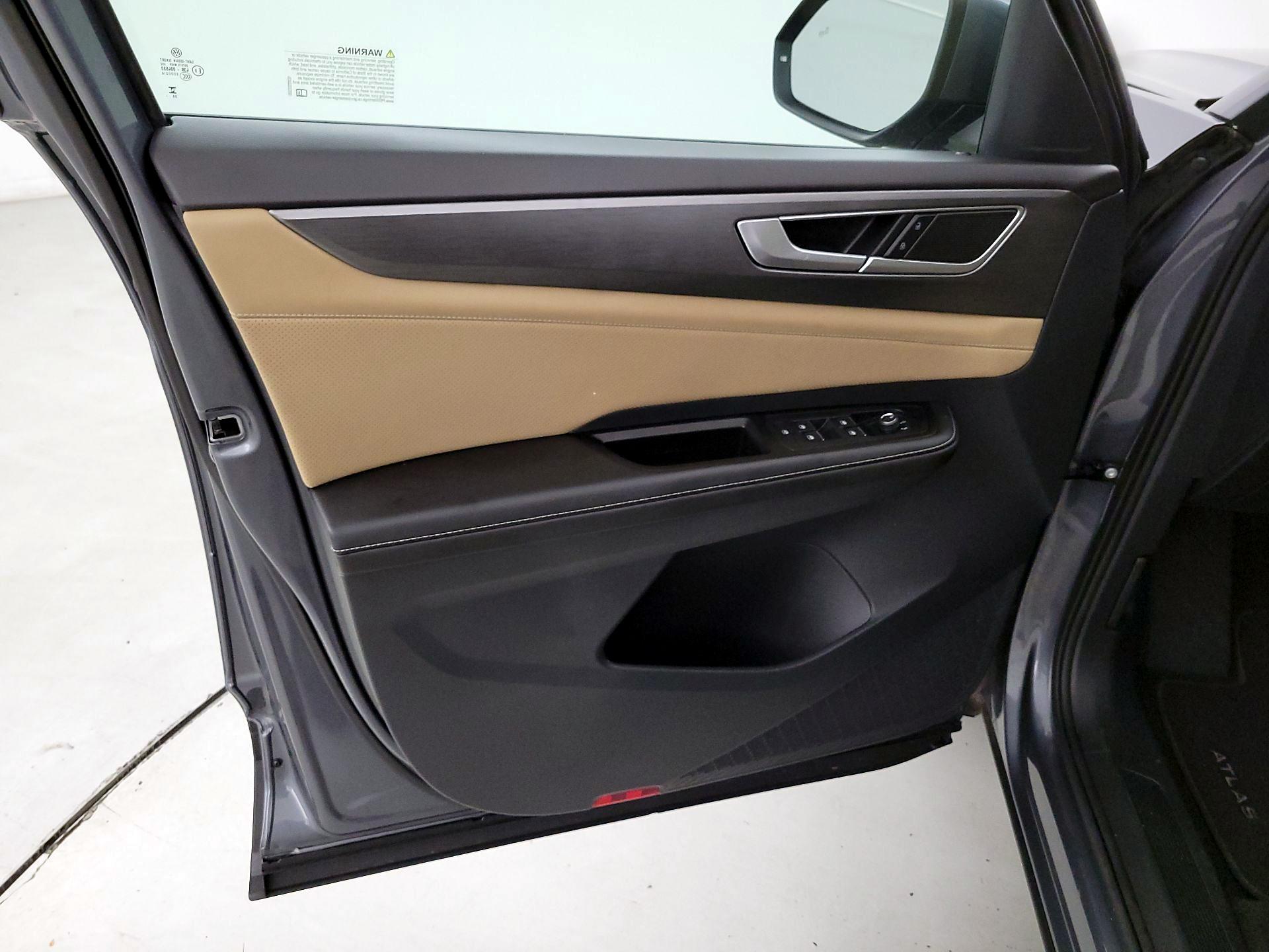 Thumbnail: 2024 Volkswagen Atlas - 12