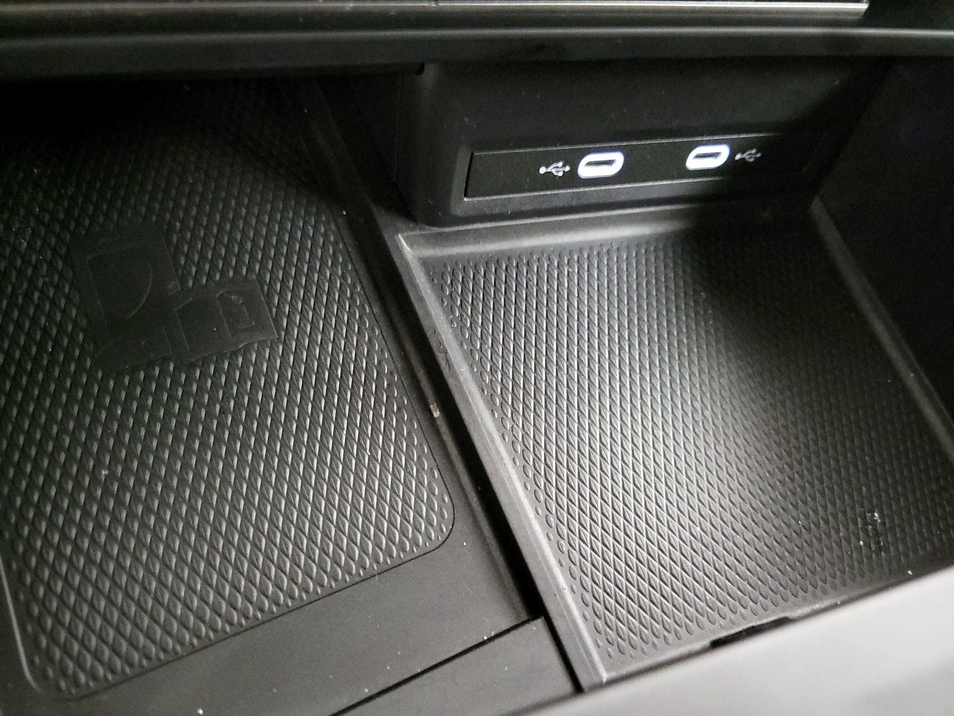 Thumbnail: 2024 Volkswagen Atlas - 18