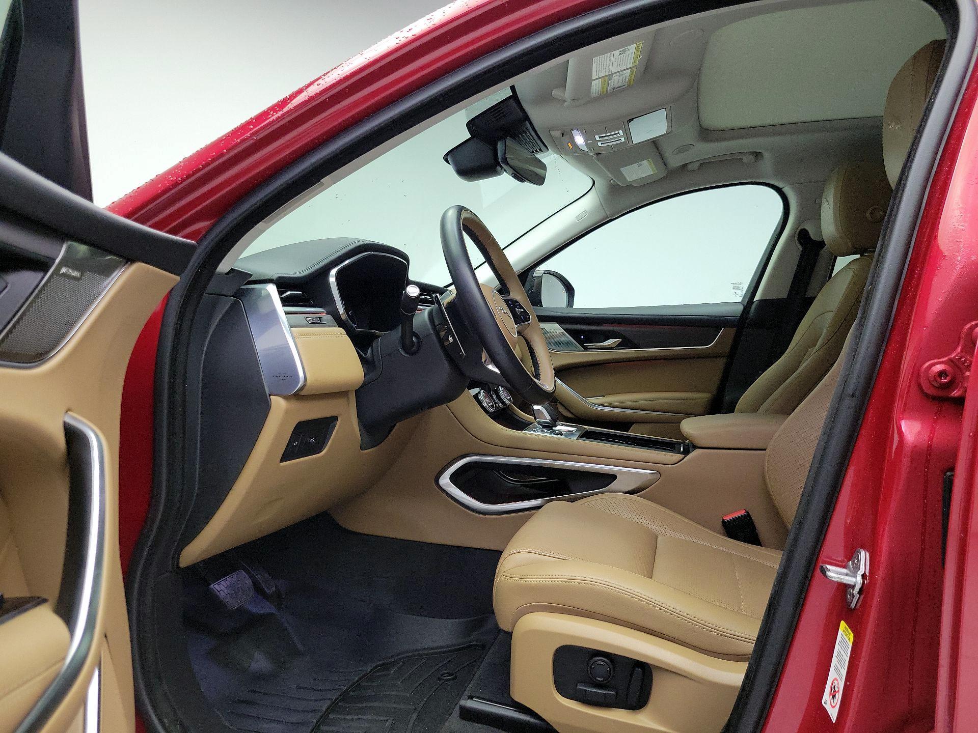 Thumbnail: 2023 Jaguar F-Pace - 11