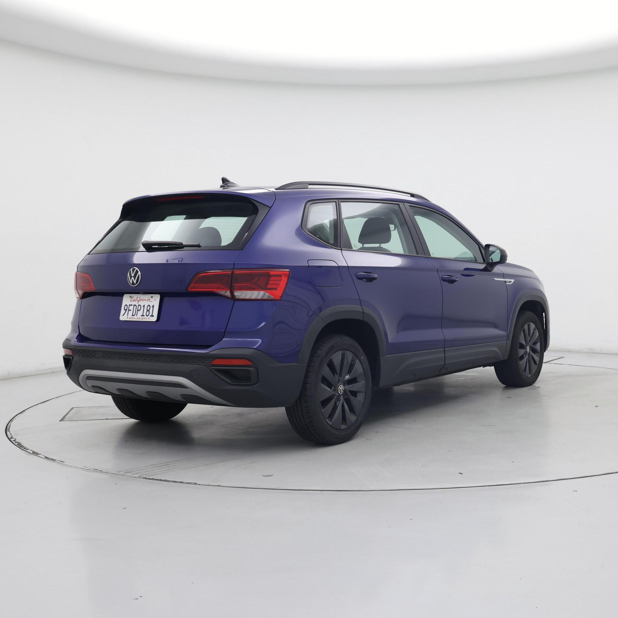 Thumbnail: 2023 Volkswagen Taos - 8