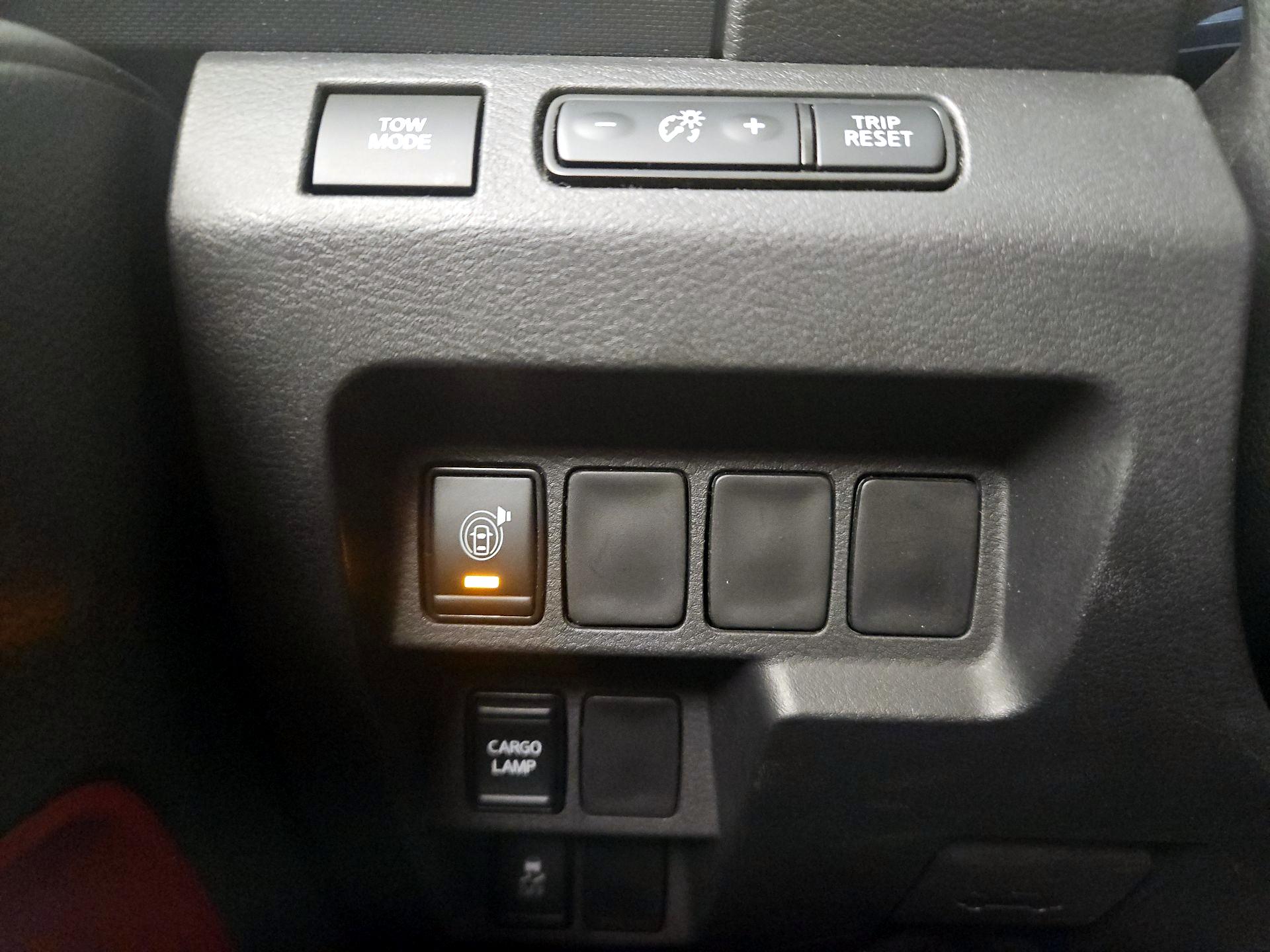 Thumbnail: 2022 Nissan Frontier - 13