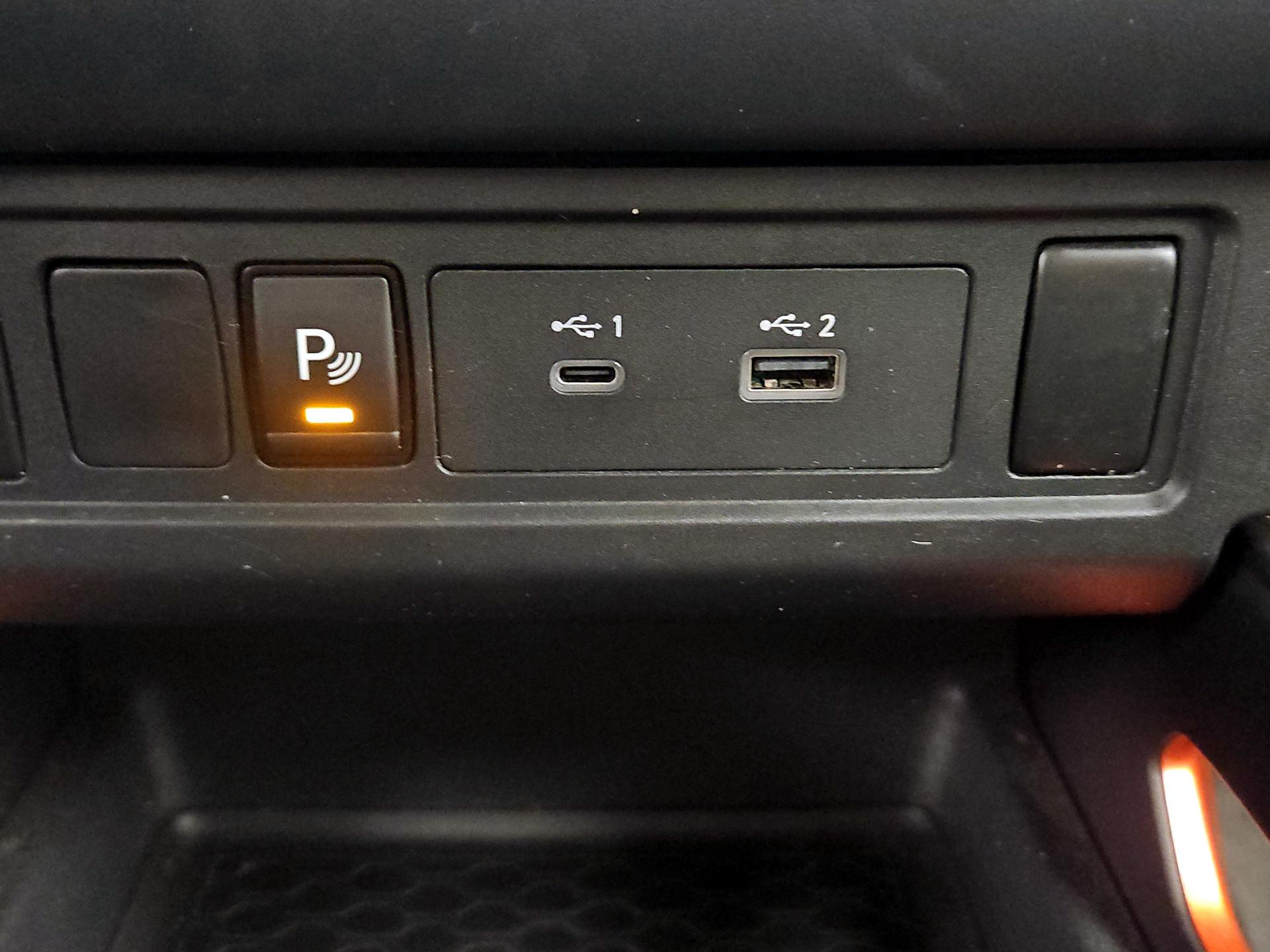 Thumbnail: 2022 Nissan Frontier - 19