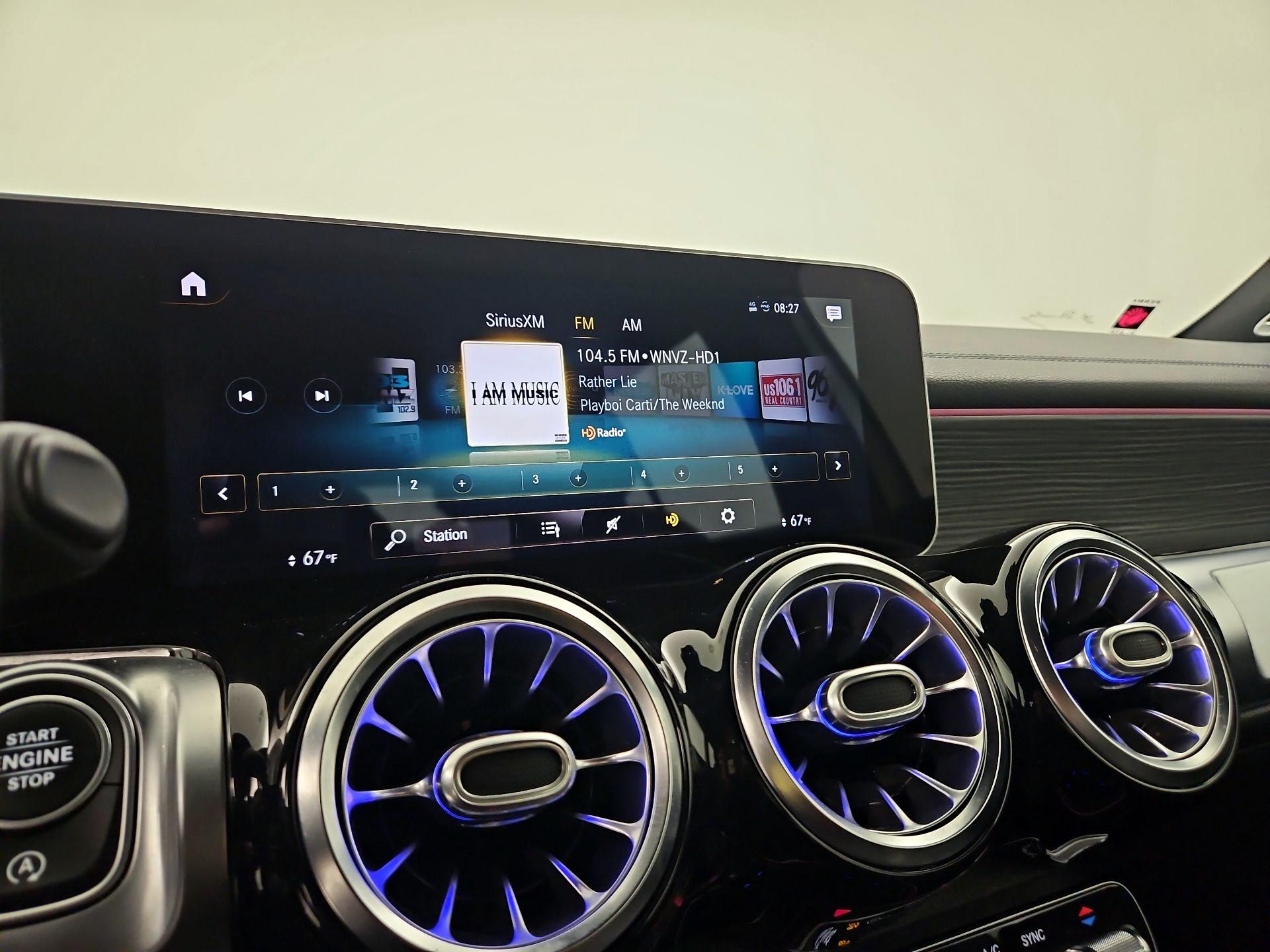 Thumbnail: 2021 Mercedes-Benz GLB - 16