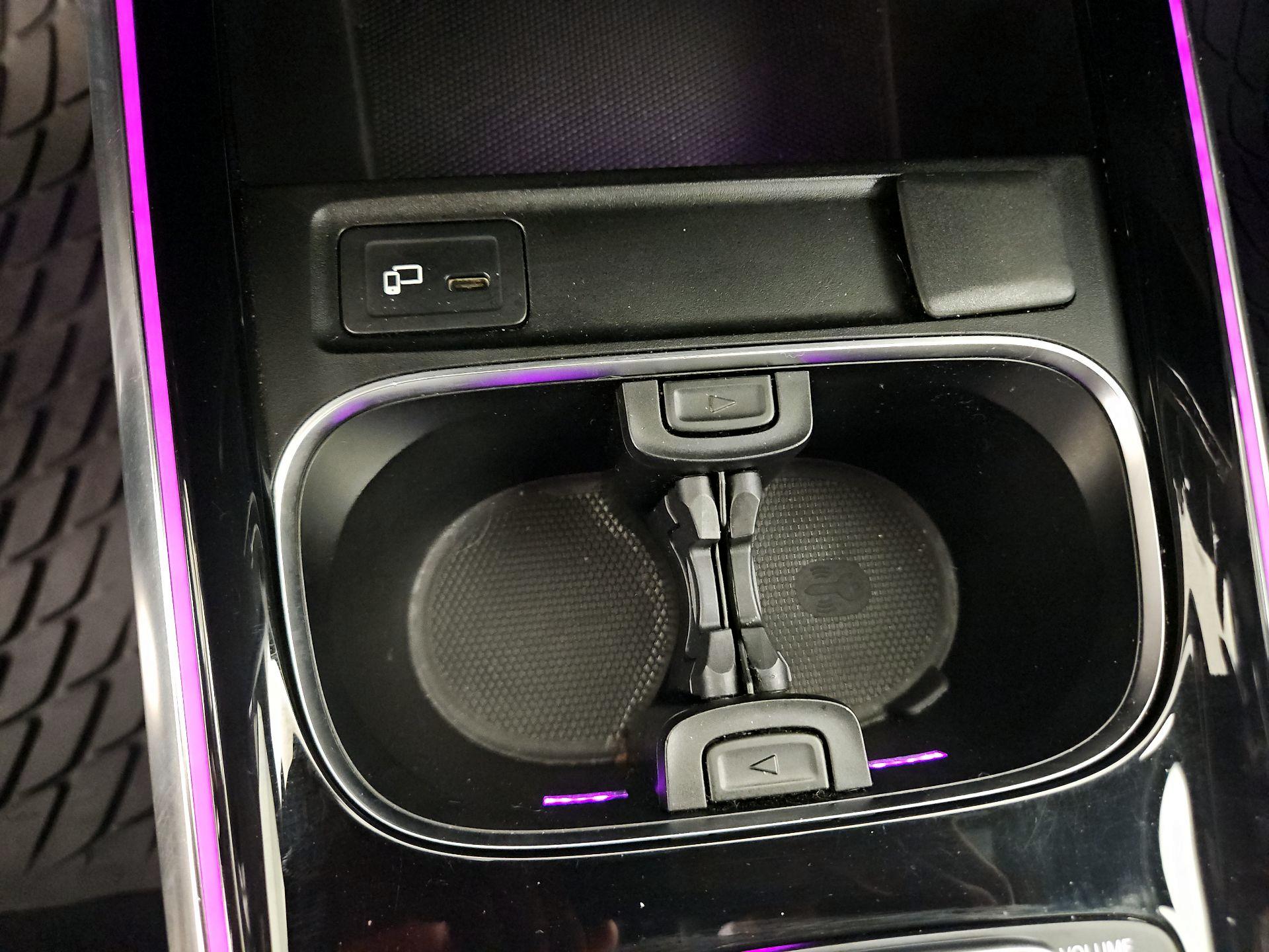 Thumbnail: 2021 Mercedes-Benz GLB - 19