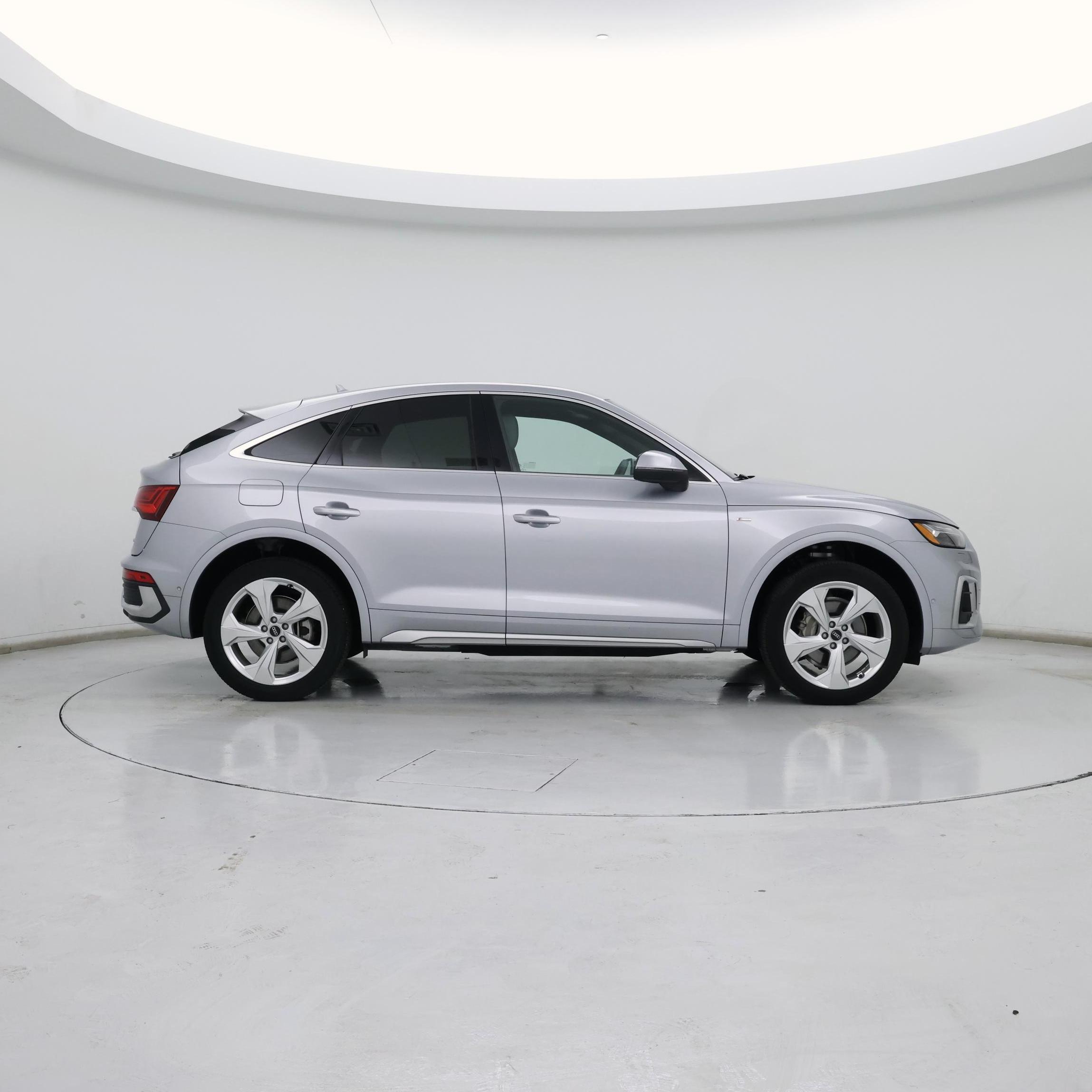 Thumbnail: 2022 Audi Q5 - 7