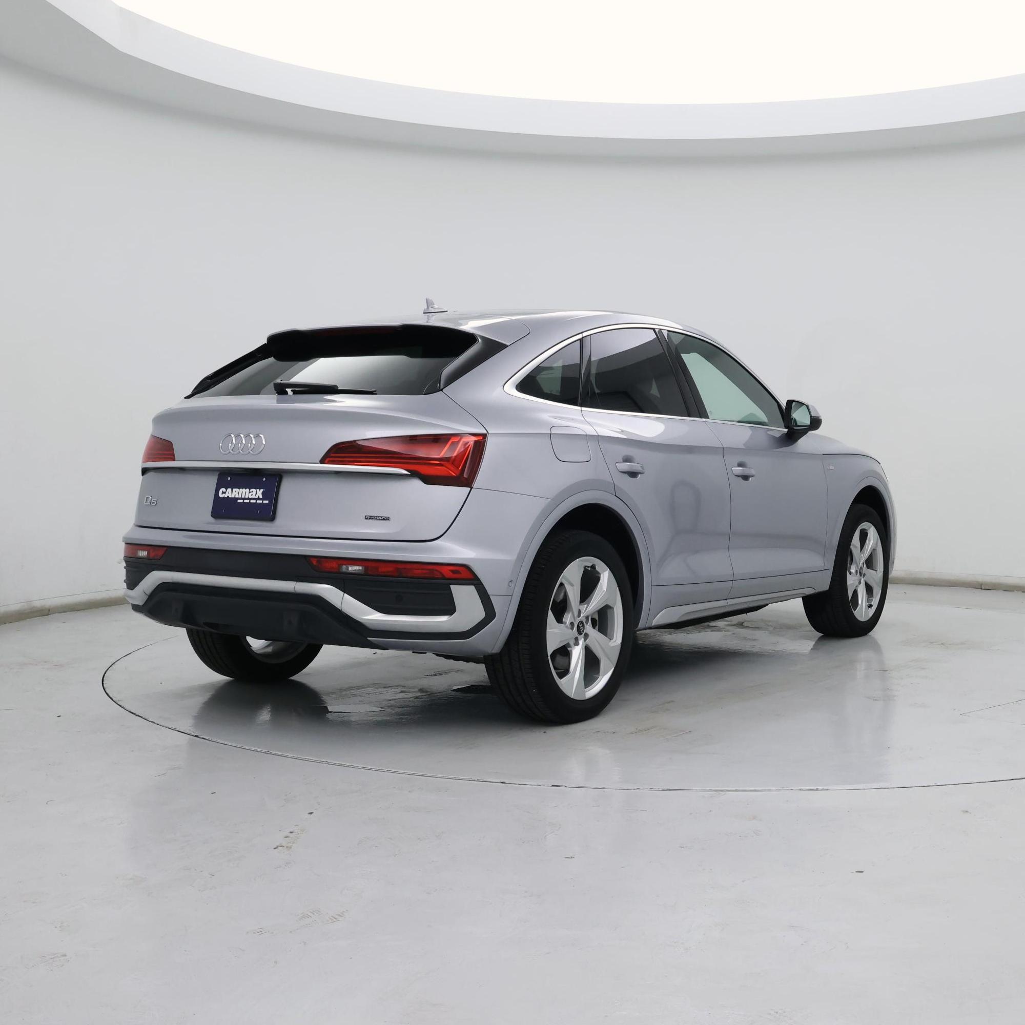 Thumbnail: 2022 Audi Q5 - 8