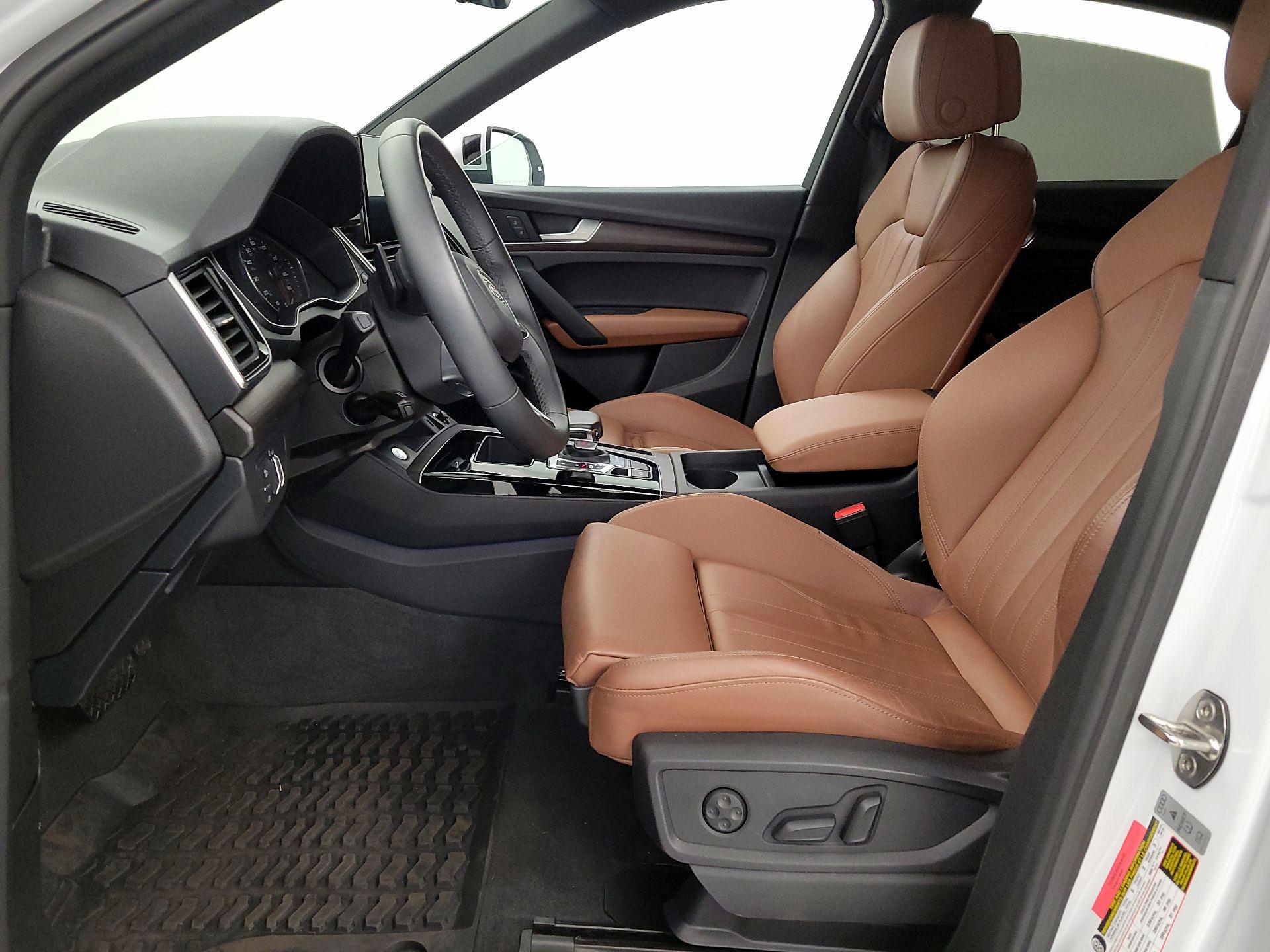 Thumbnail: 2023 Audi Q5 - 11