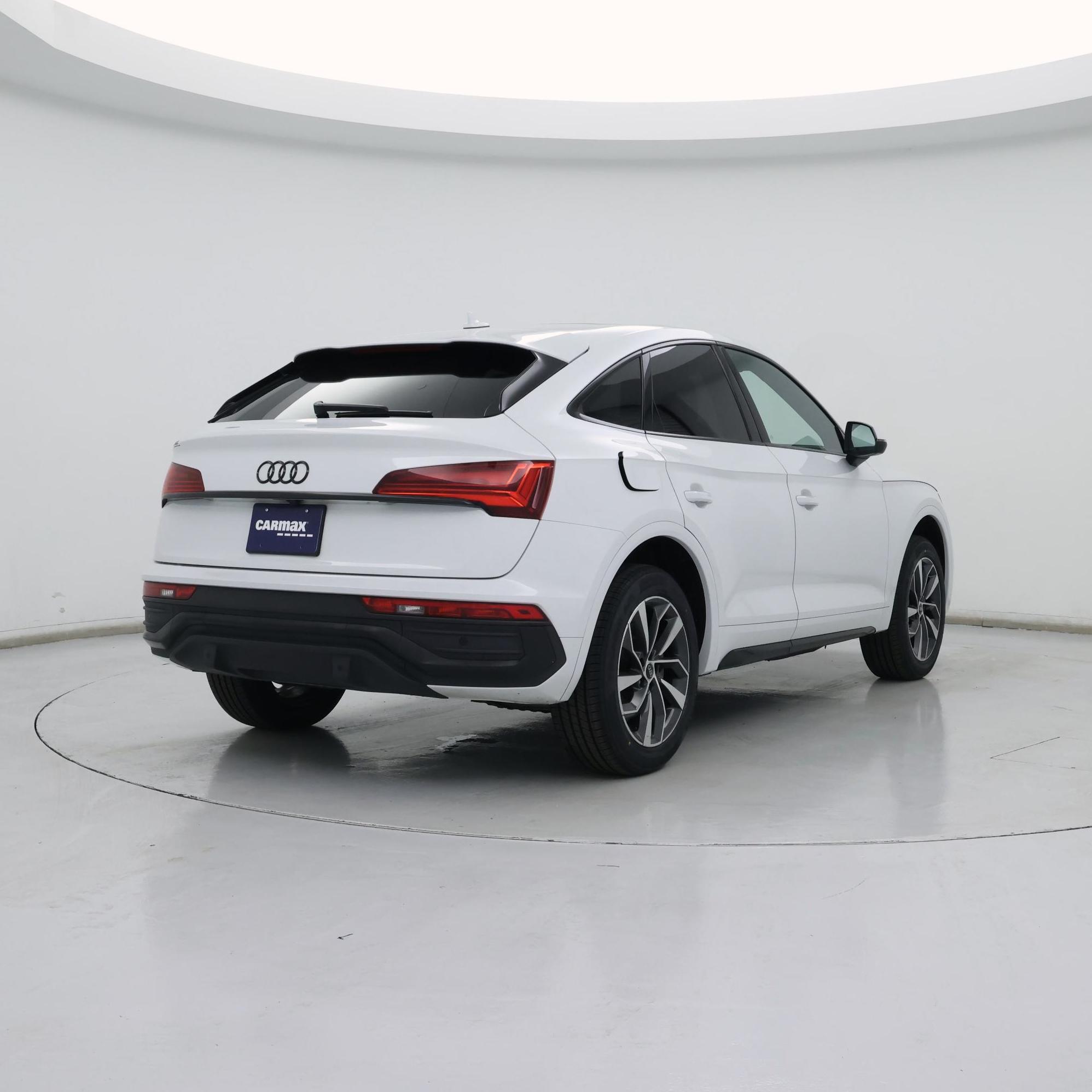 Thumbnail: 2023 Audi Q5 - 8