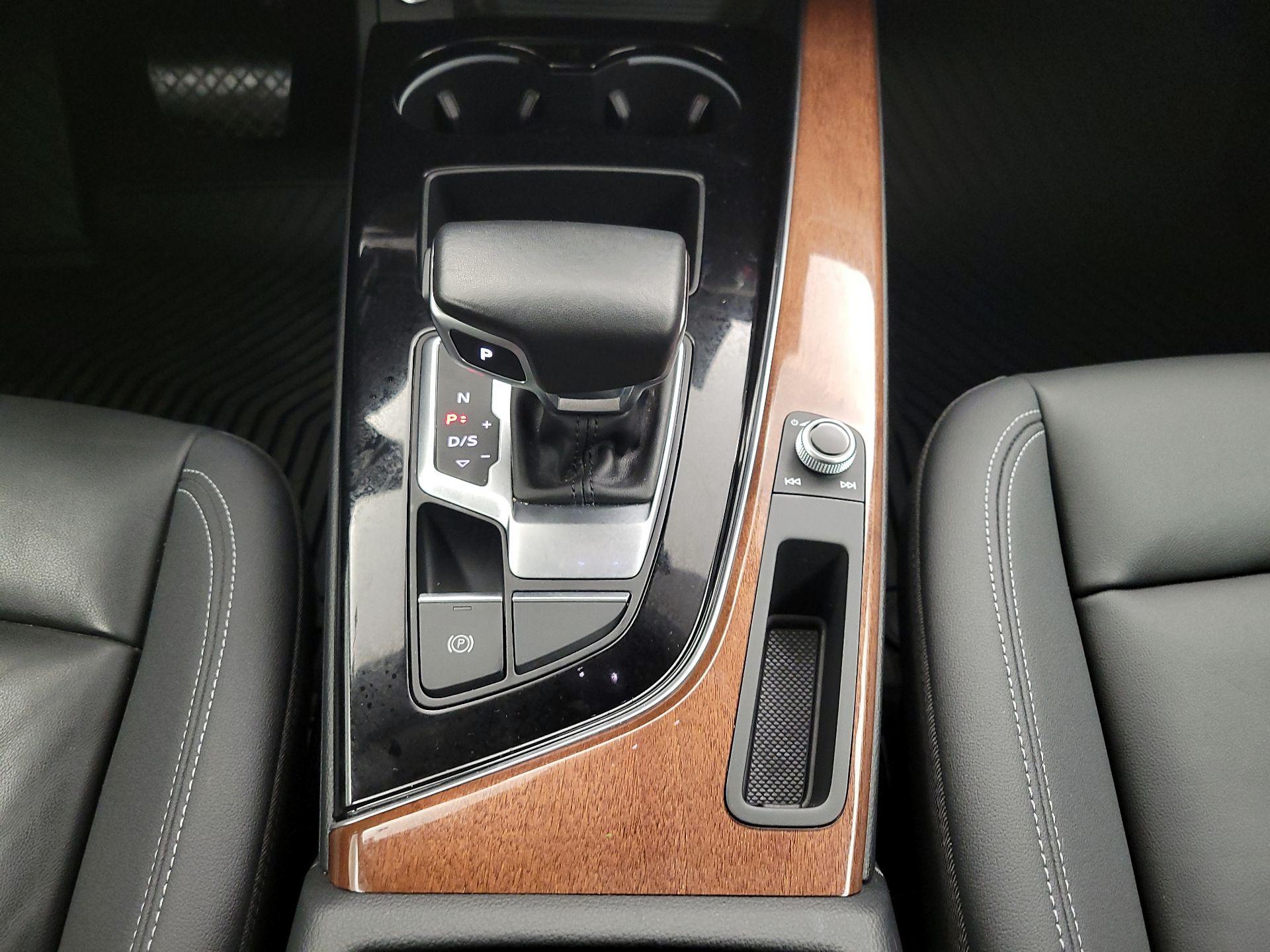 Thumbnail: 2022 Audi A5 - 17