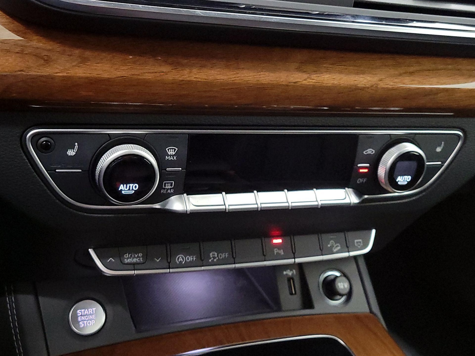 2023 Audi Q5 Premium Plus - Photo 18