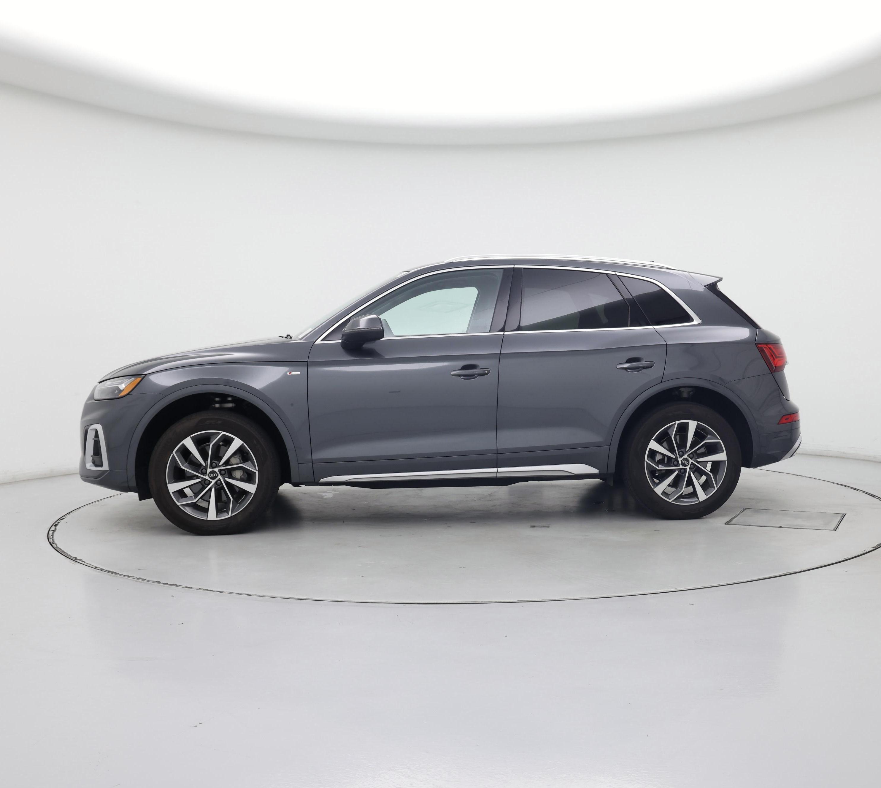 Thumbnail: 2023 Audi Q5 - 3