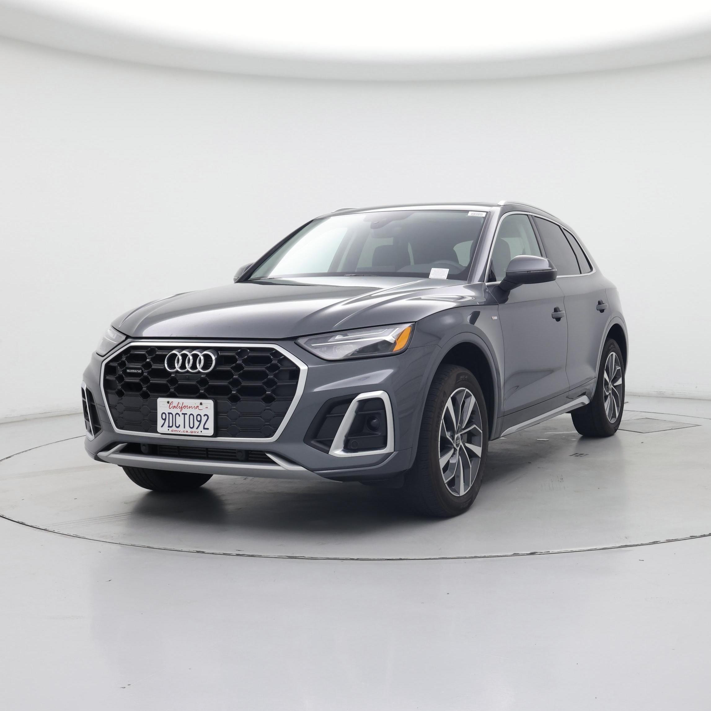 Thumbnail: 2023 Audi Q5 - 4