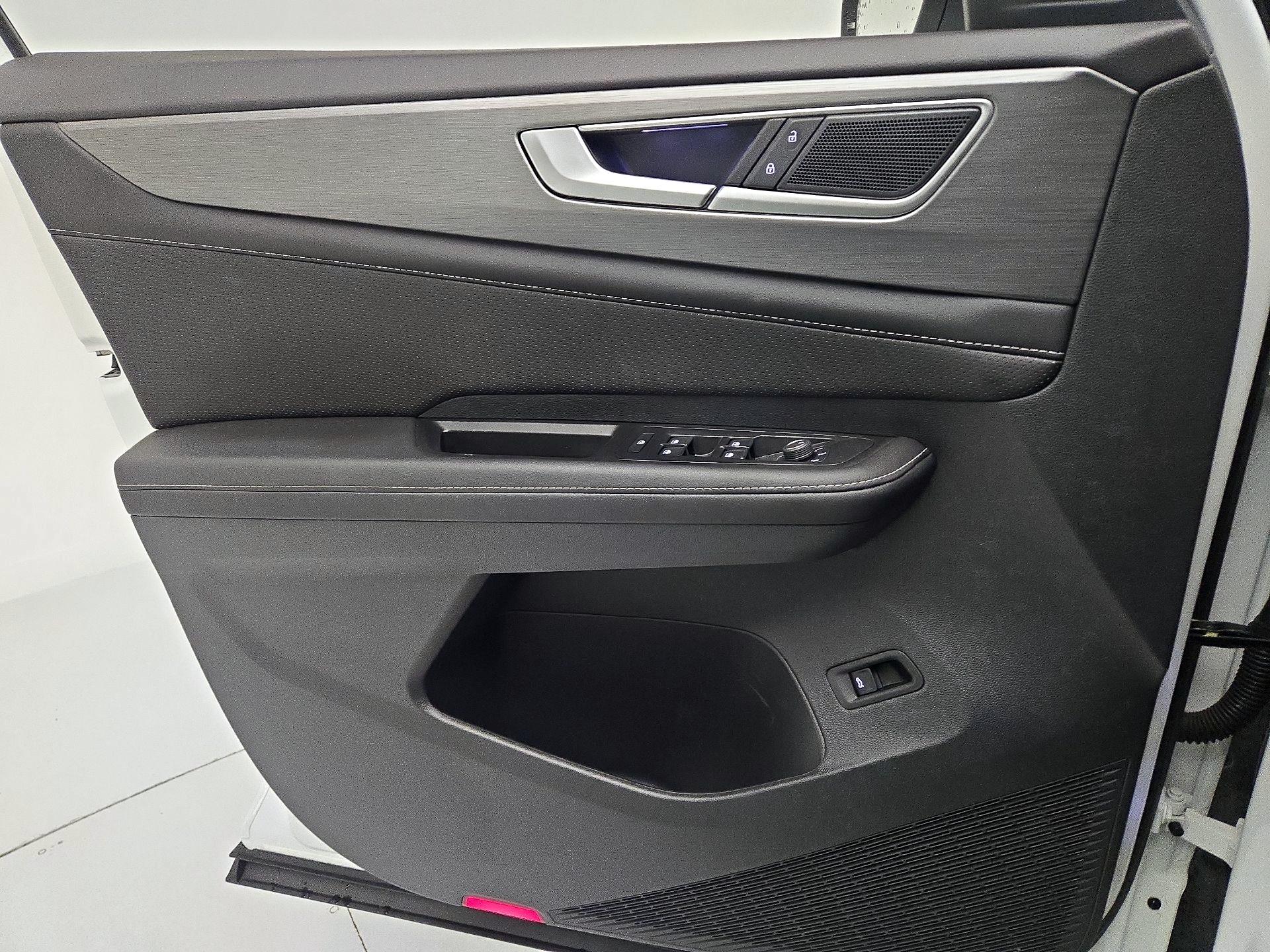 Thumbnail: 2024 Volkswagen Atlas - 12