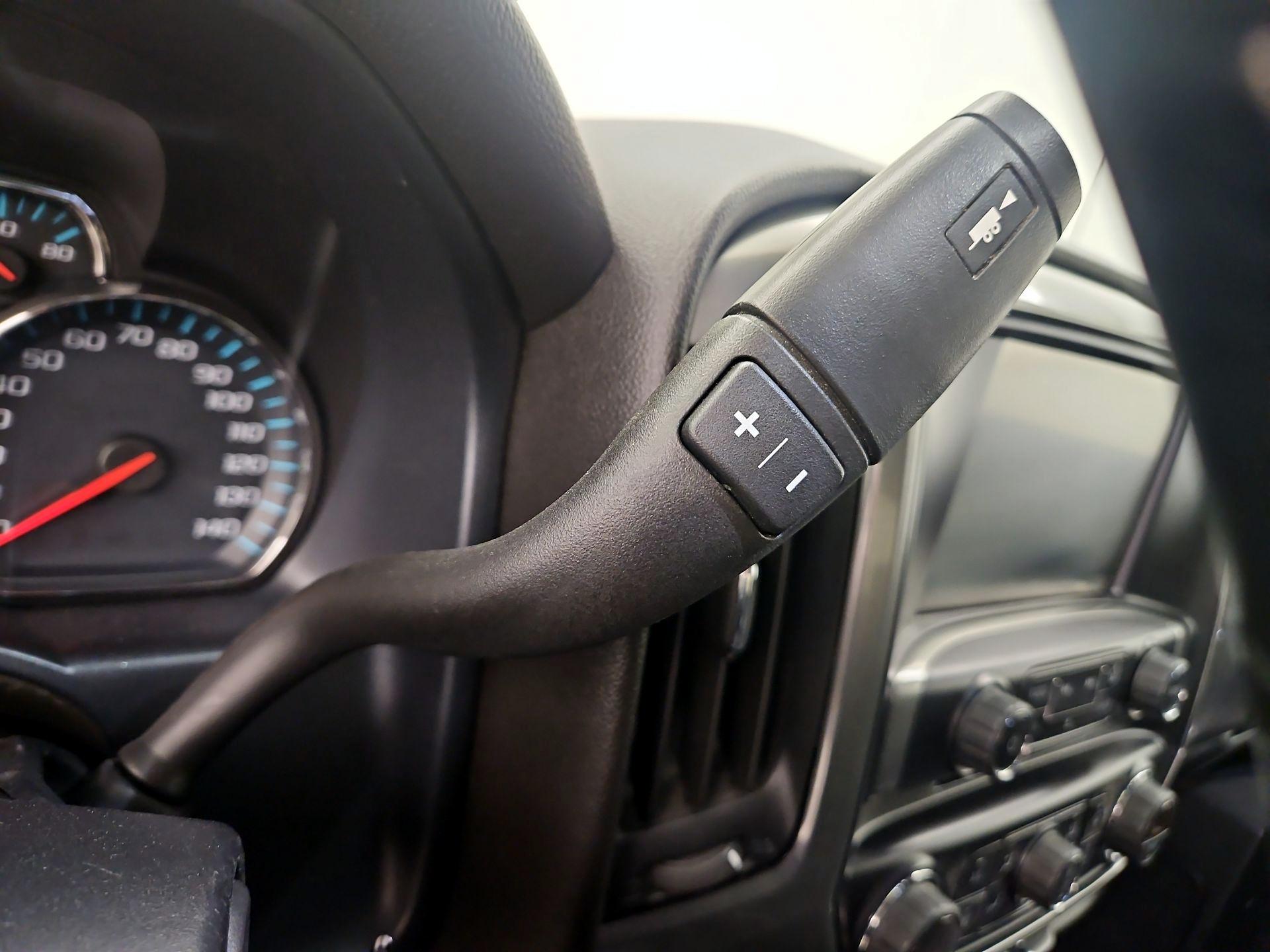 Thumbnail: 2019 Chevrolet Silverado 2500 - 17