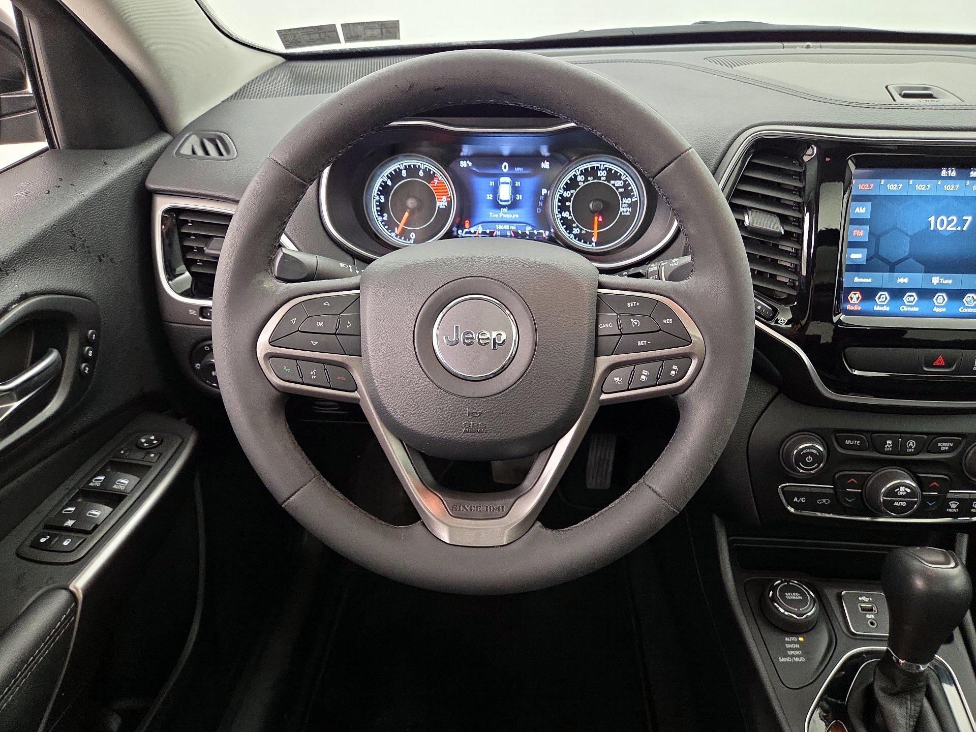 Thumbnail: 2022 Jeep Cherokee - 10