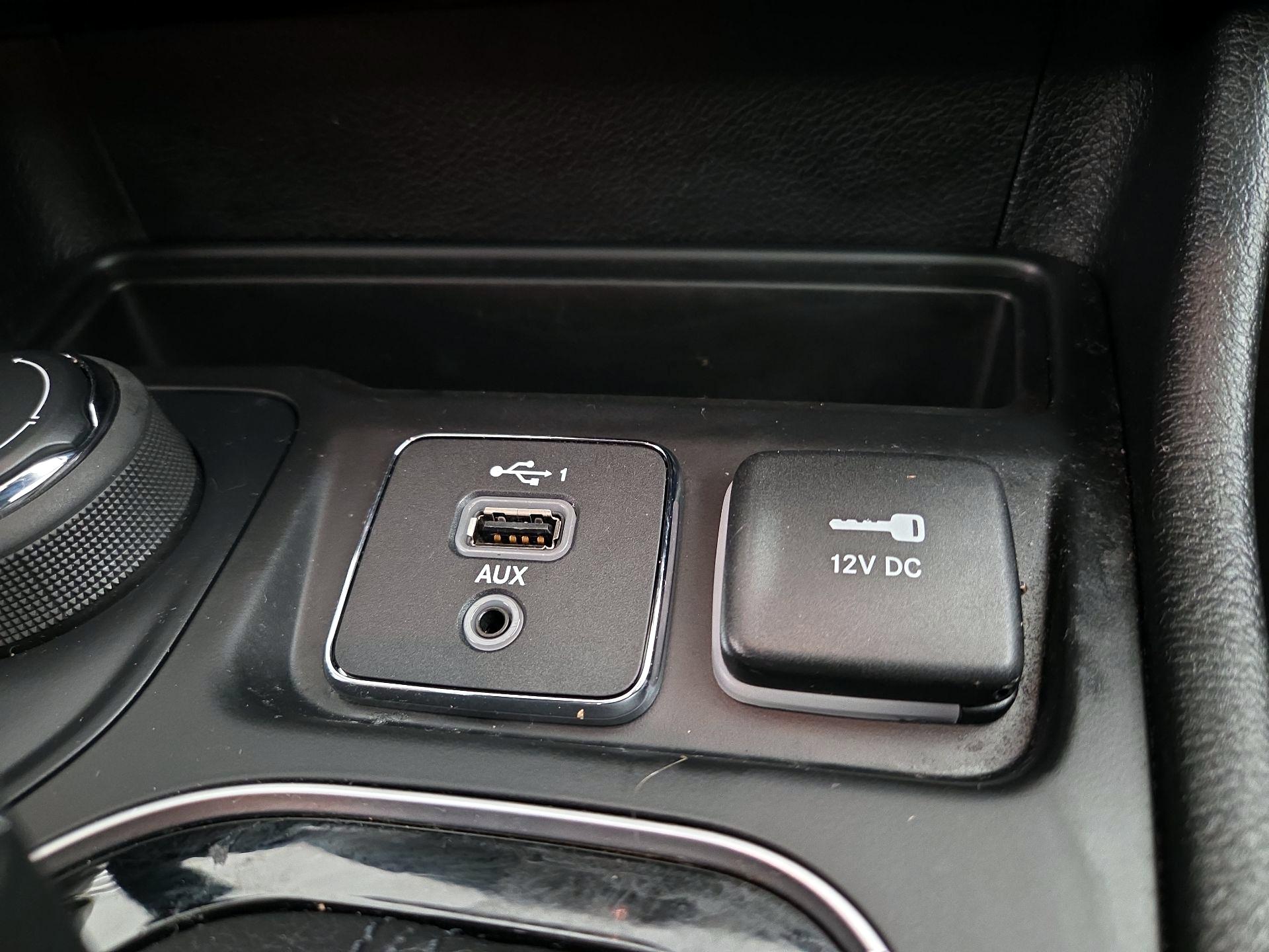 Thumbnail: 2022 Jeep Cherokee - 18