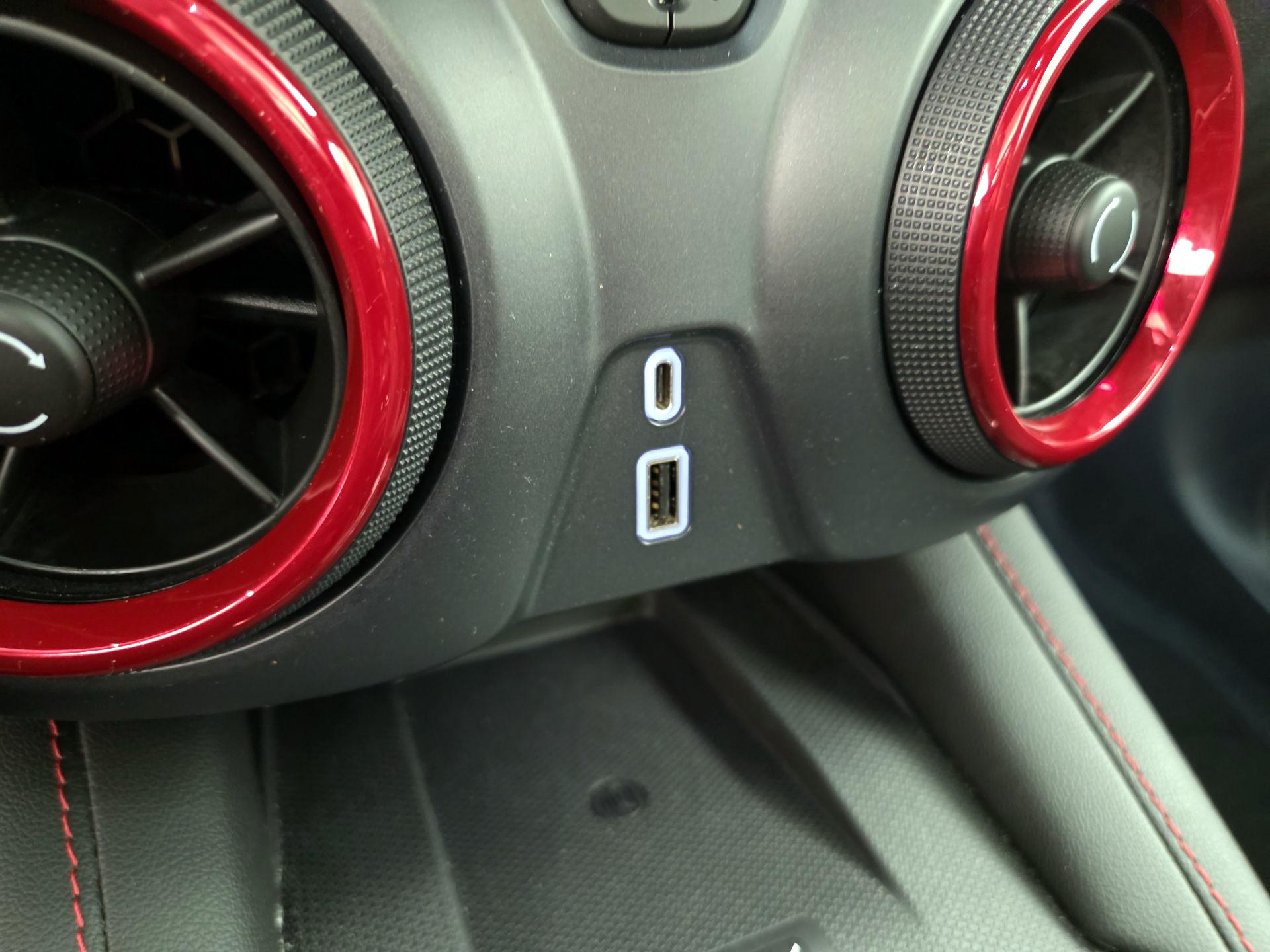 Thumbnail: 2023 Chevrolet Blazer - 18