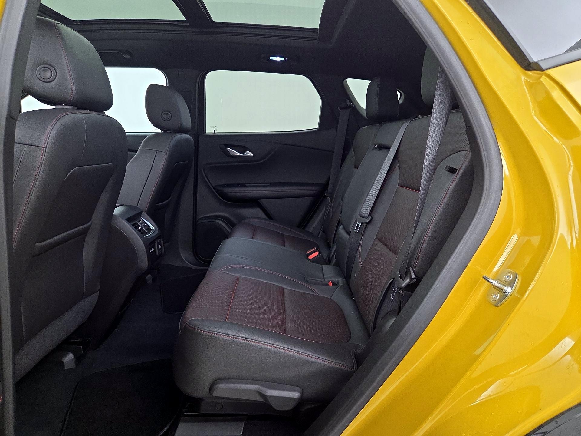 Thumbnail: 2023 Chevrolet Blazer - 20