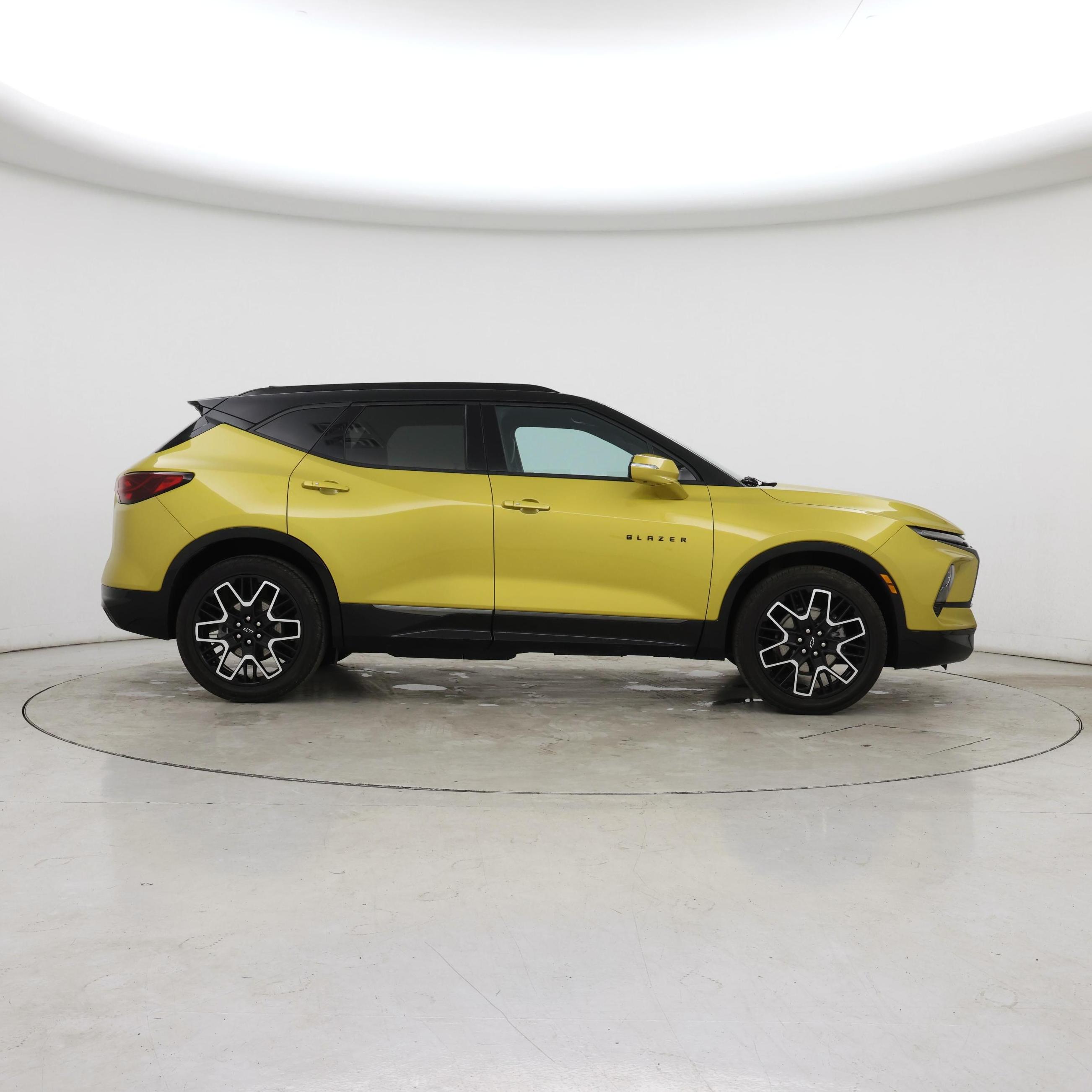 Thumbnail: 2023 Chevrolet Blazer - 7