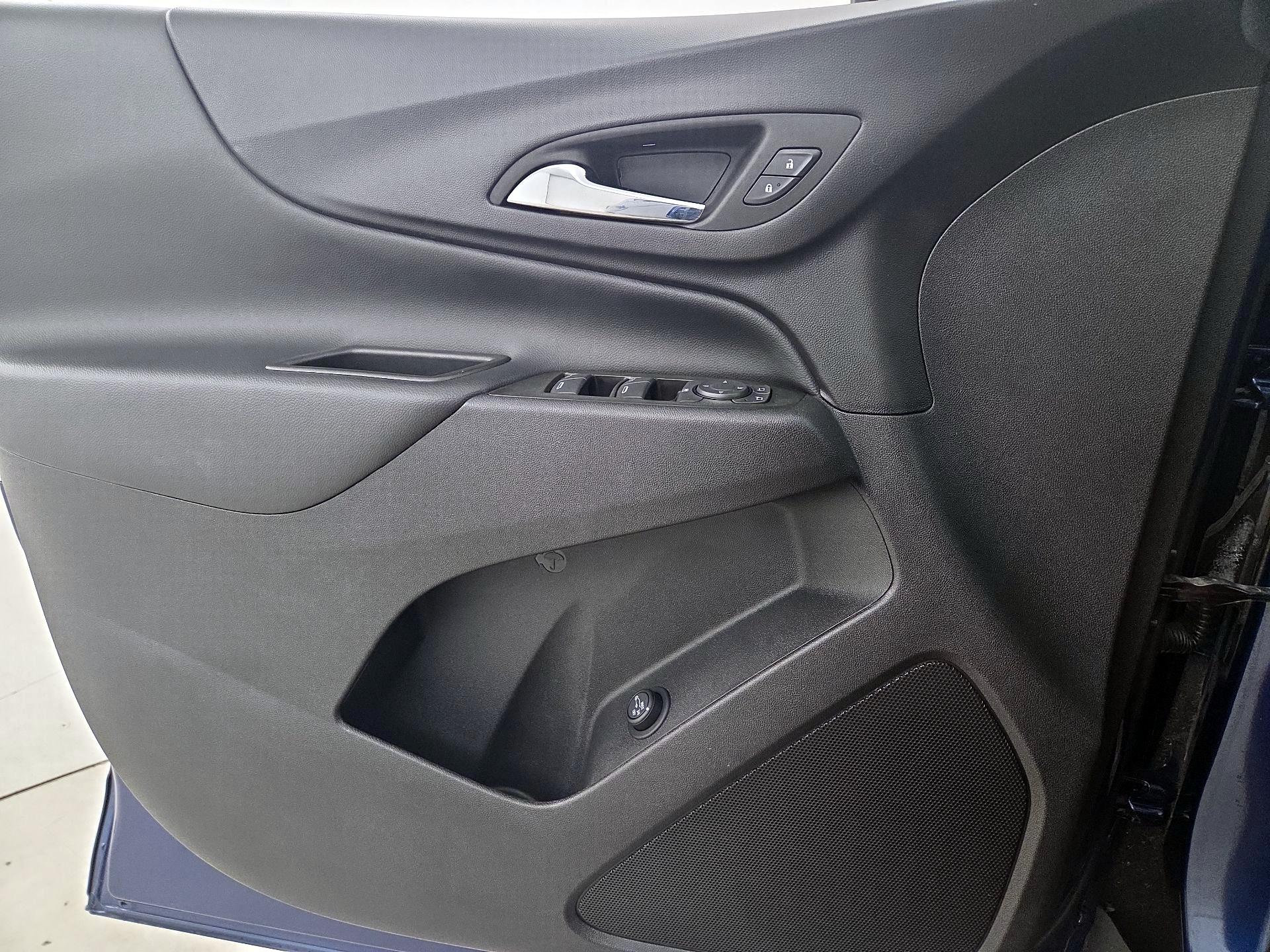 Thumbnail: 2023 Chevrolet Equinox - 12