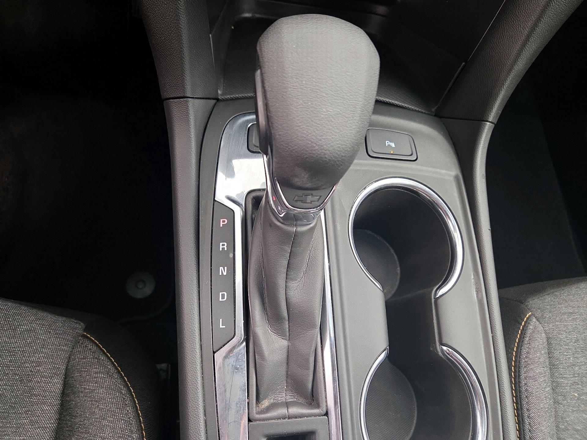 Thumbnail: 2023 Chevrolet Equinox - 17