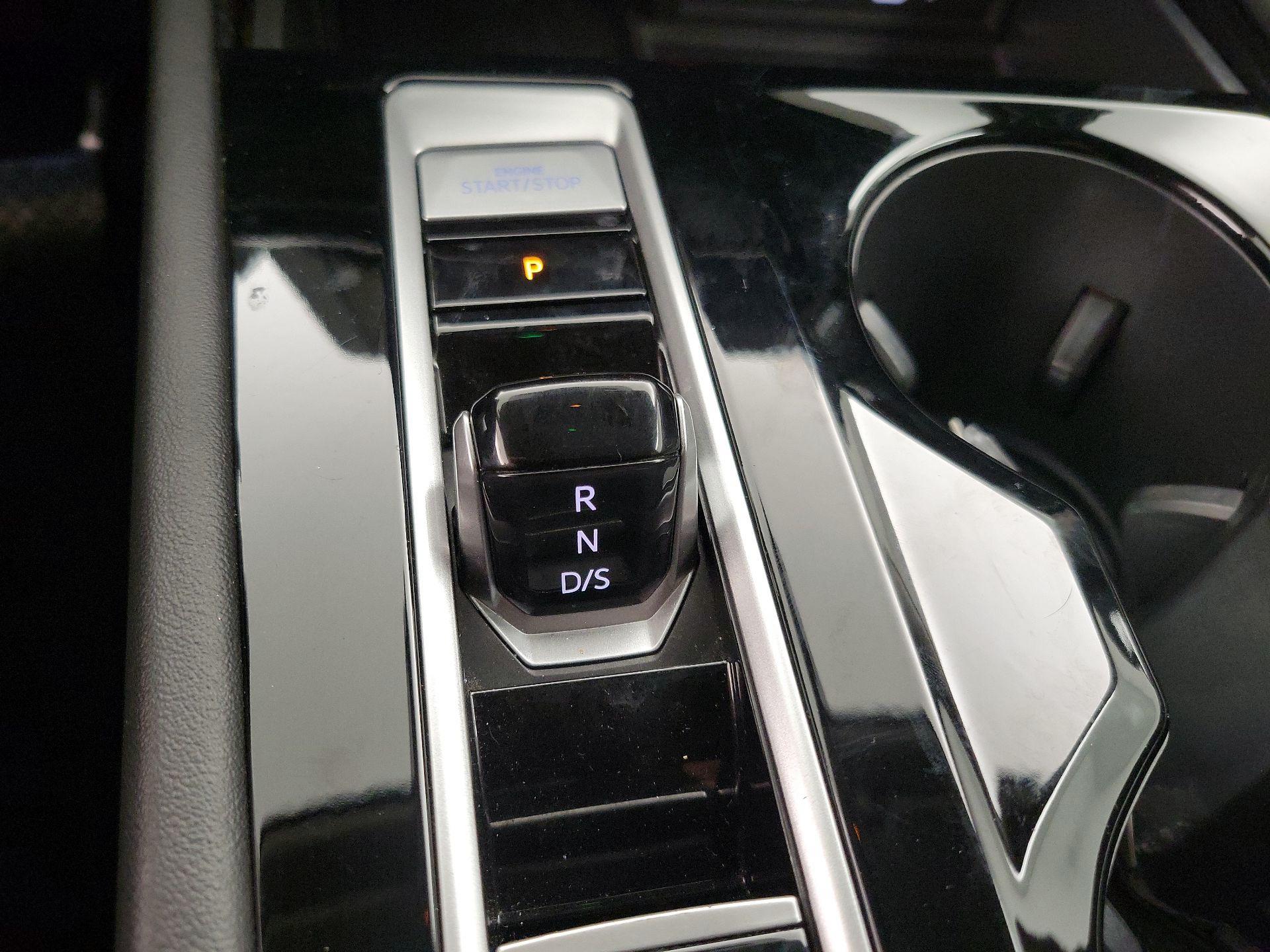 Thumbnail: 2024 Volkswagen Atlas - 17