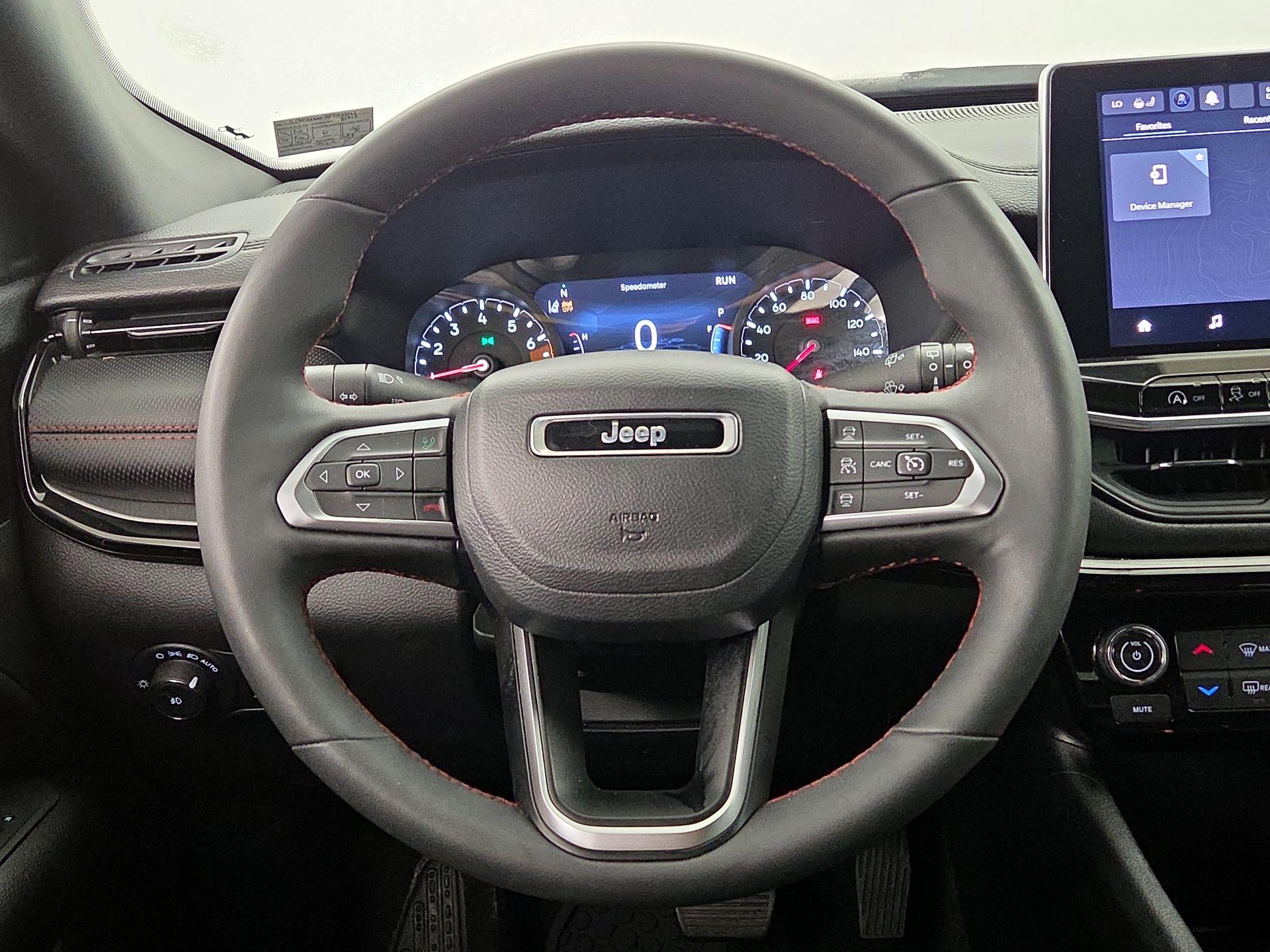 Thumbnail: 2023 Jeep Compass - 10