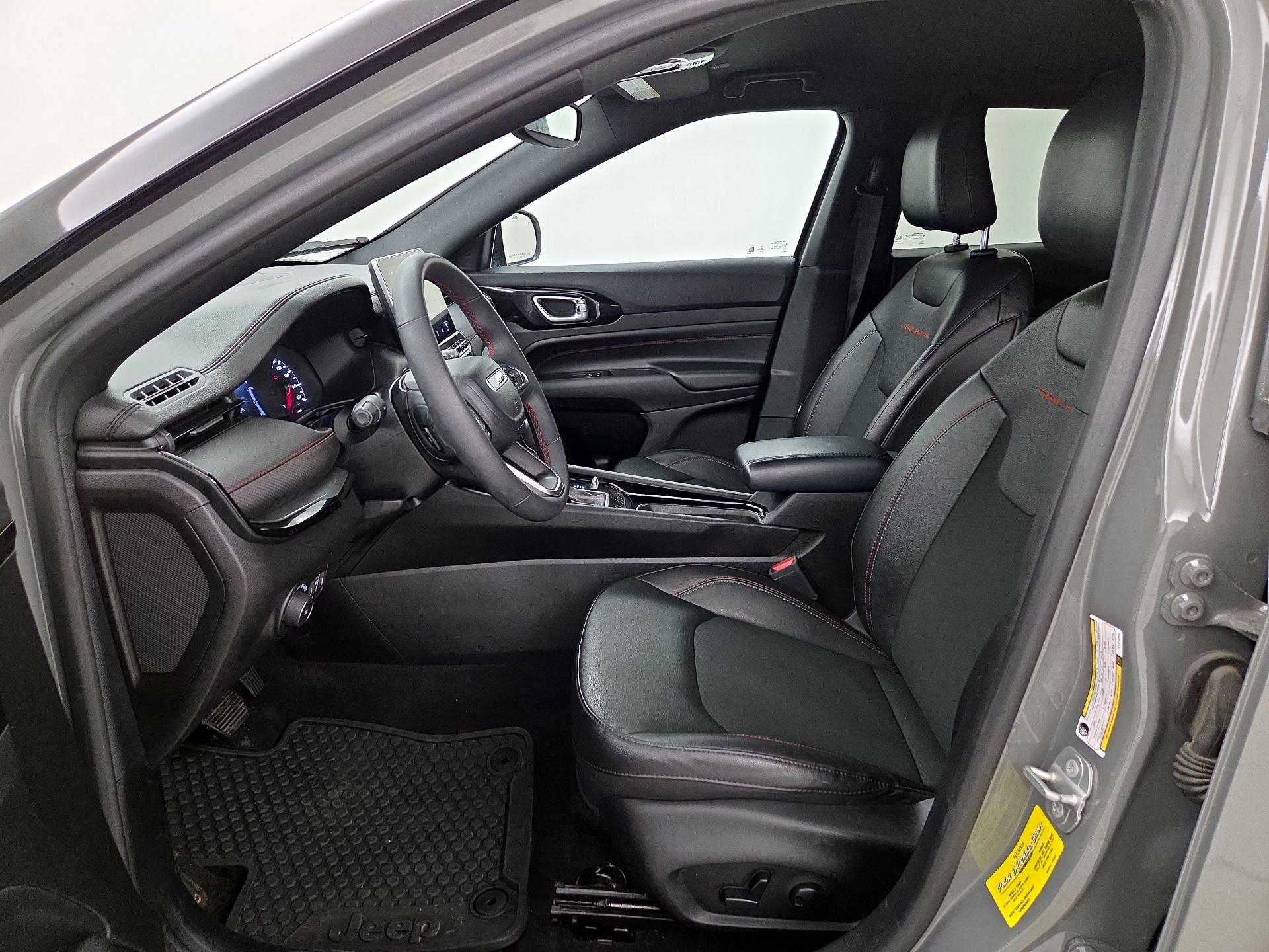 Thumbnail: 2023 Jeep Compass - 11