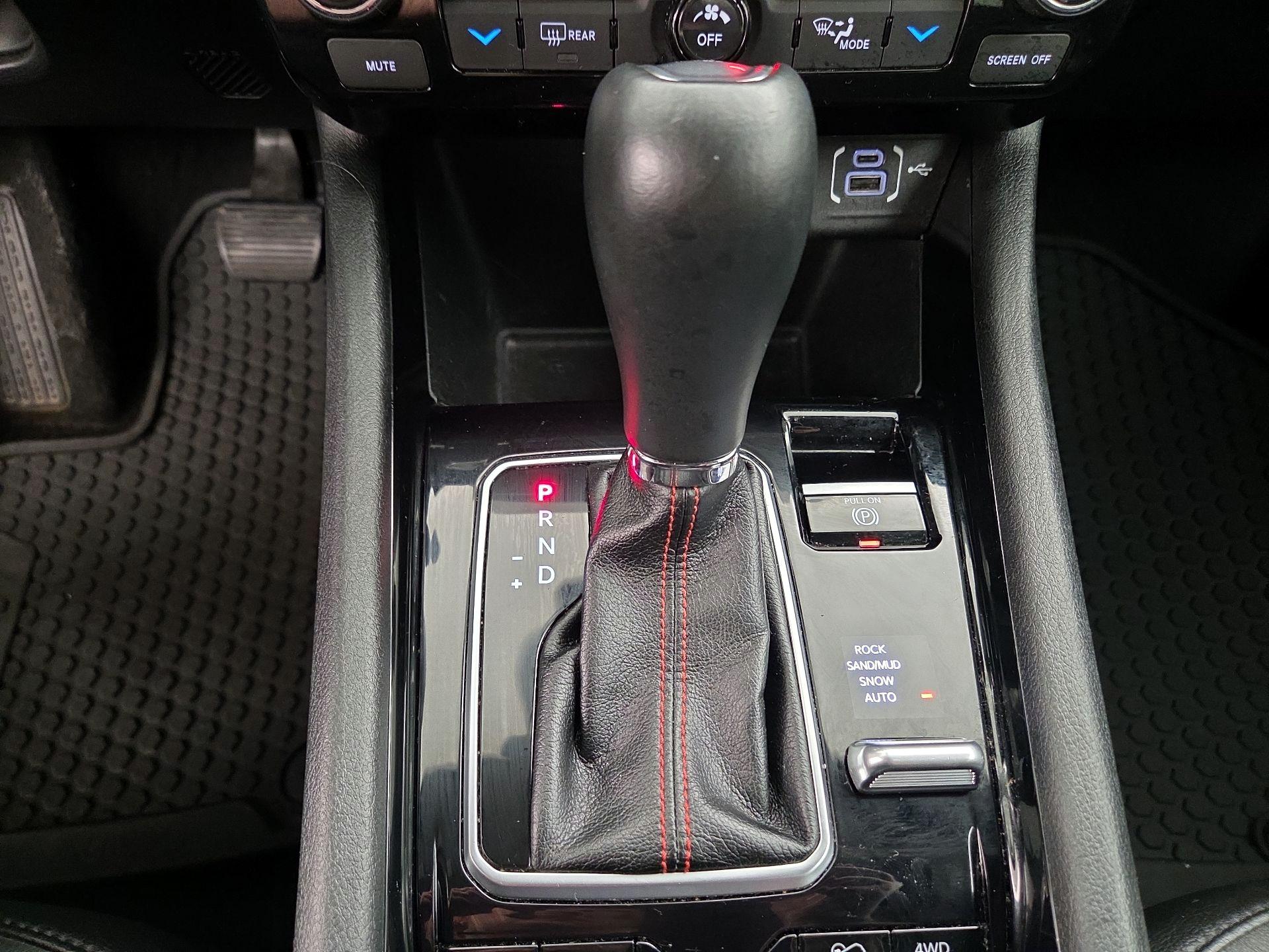 Thumbnail: 2023 Jeep Compass - 17