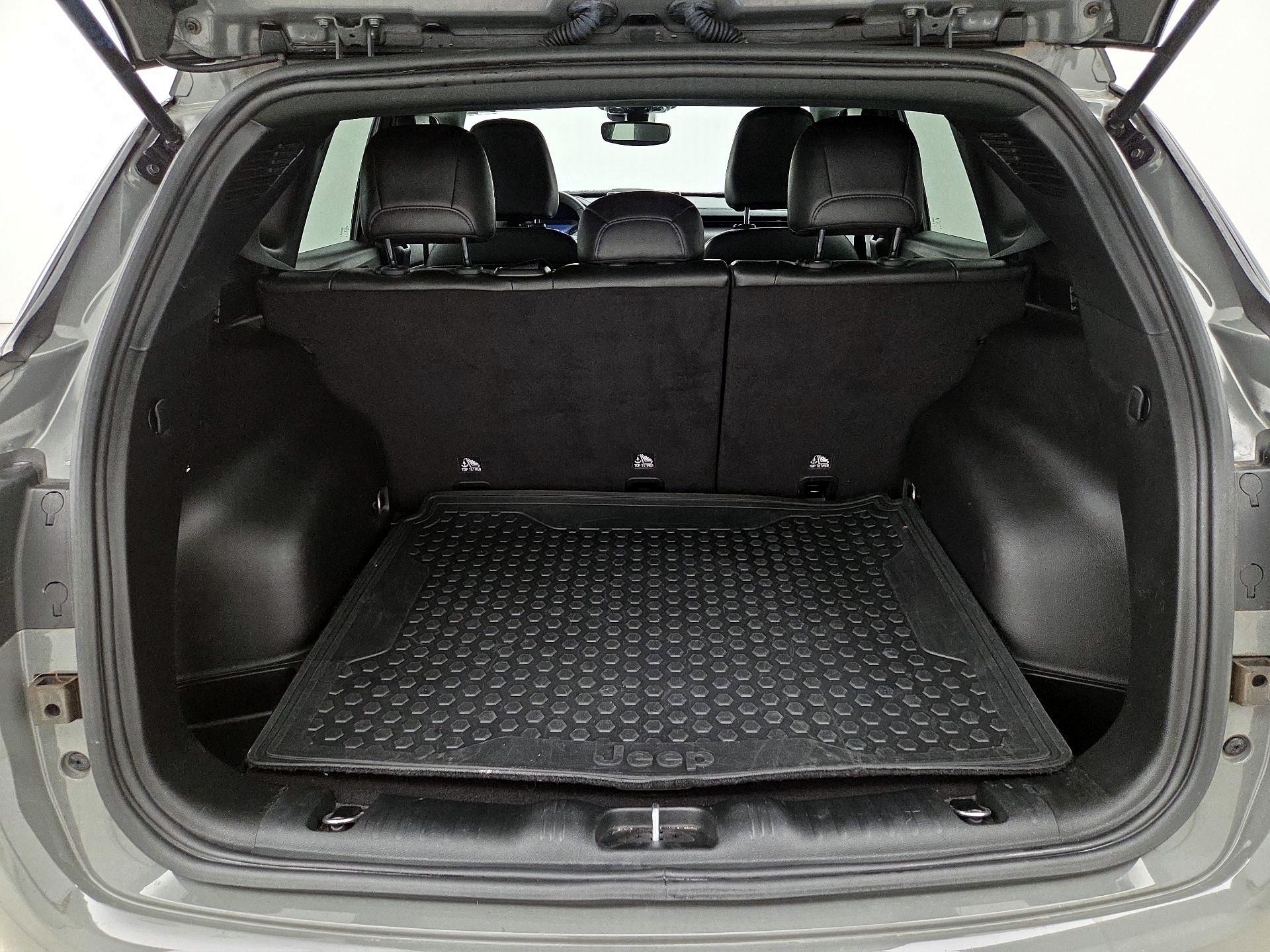 Thumbnail: 2023 Jeep Compass - 20