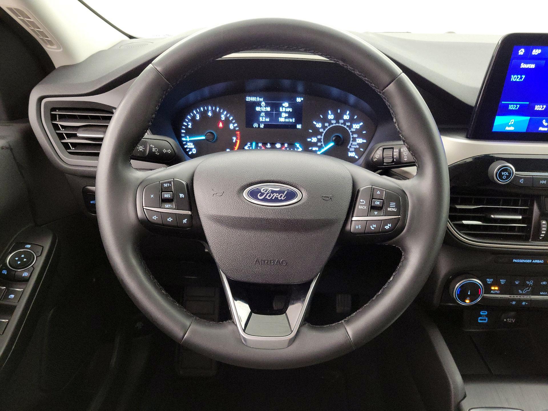 Thumbnail: 2022 Ford Escape - 10